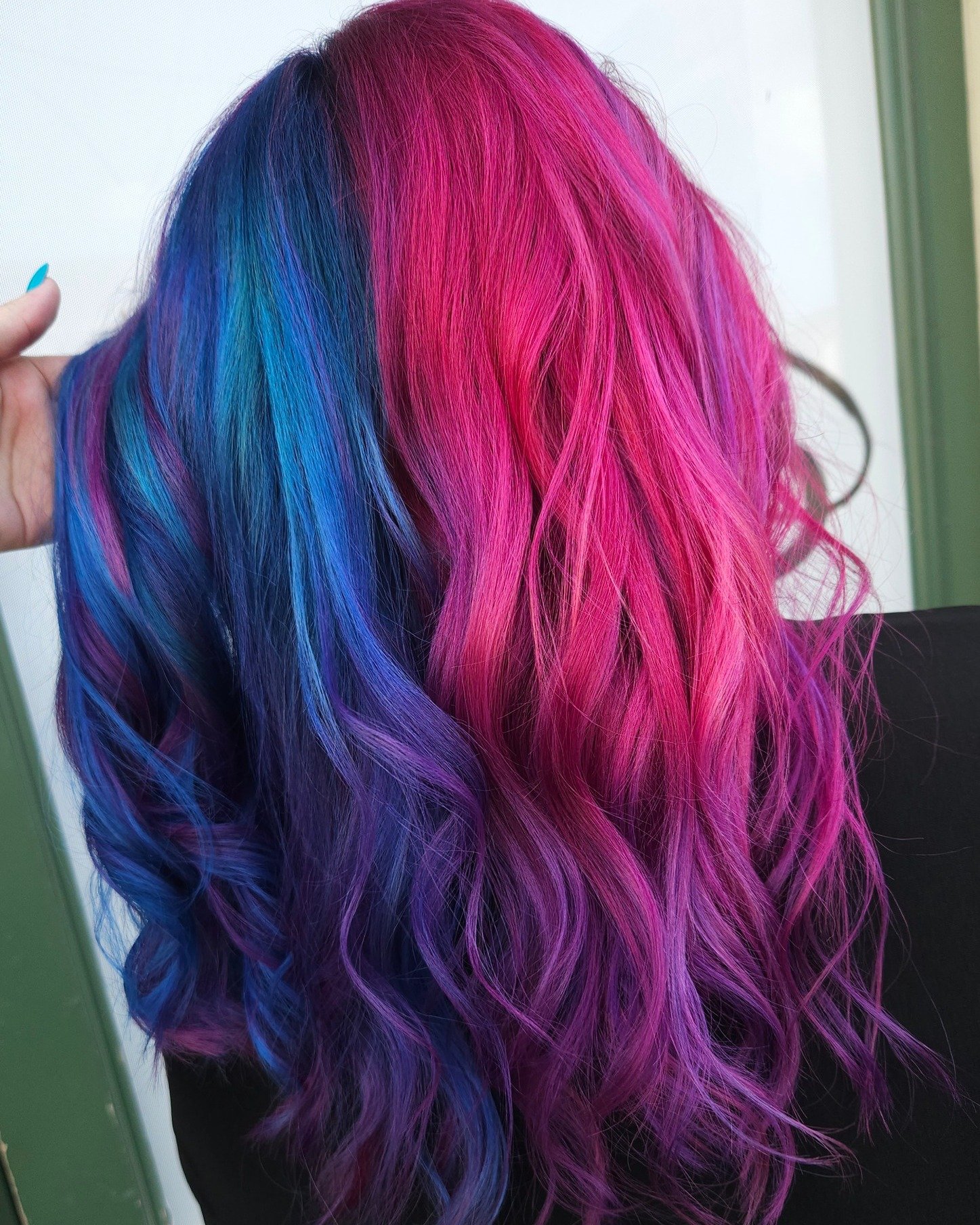 Stand out in the crowd 🔹💟🎀

Michelle's client is no stranger to dramatic transformations, and this vibrant, dimensional vivid look will make sure she has brighter and bolder days ahead! Ready for your next hair journey? Book your appointment or co