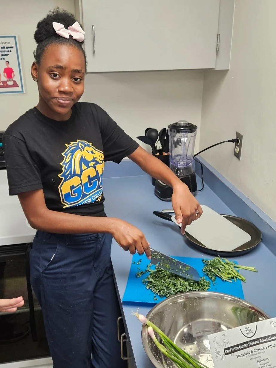 October&rsquo;s culinary lesson was extra special as we celebrated Blue Watermelon Project&rsquo;s 10 Year Anniversary! 🎉 

Chef Charleen&rsquo;s Spigariello Frittata recipe introduced students to a special leafy green, learning the science behind e