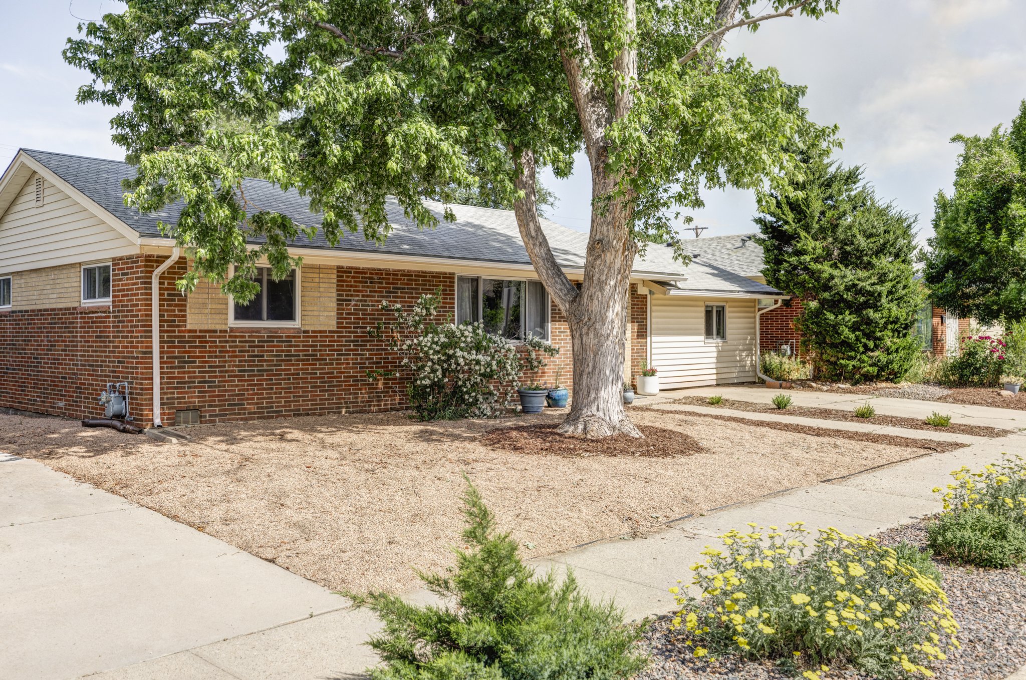 RaeScott_2670 S Lowell Blvd_web-2.jpg