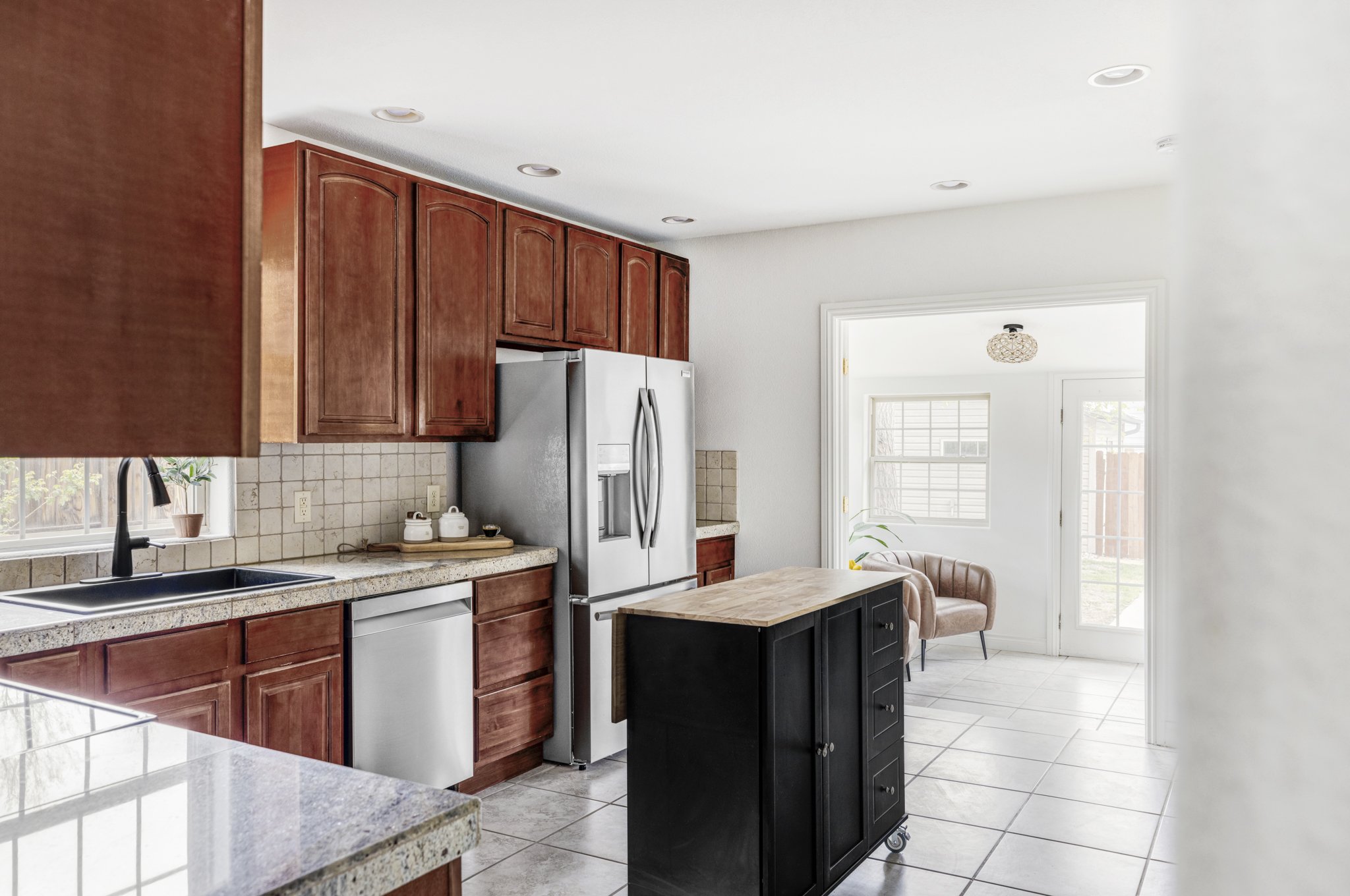 RaeScott_4940 Knox Ct_web-16.jpg
