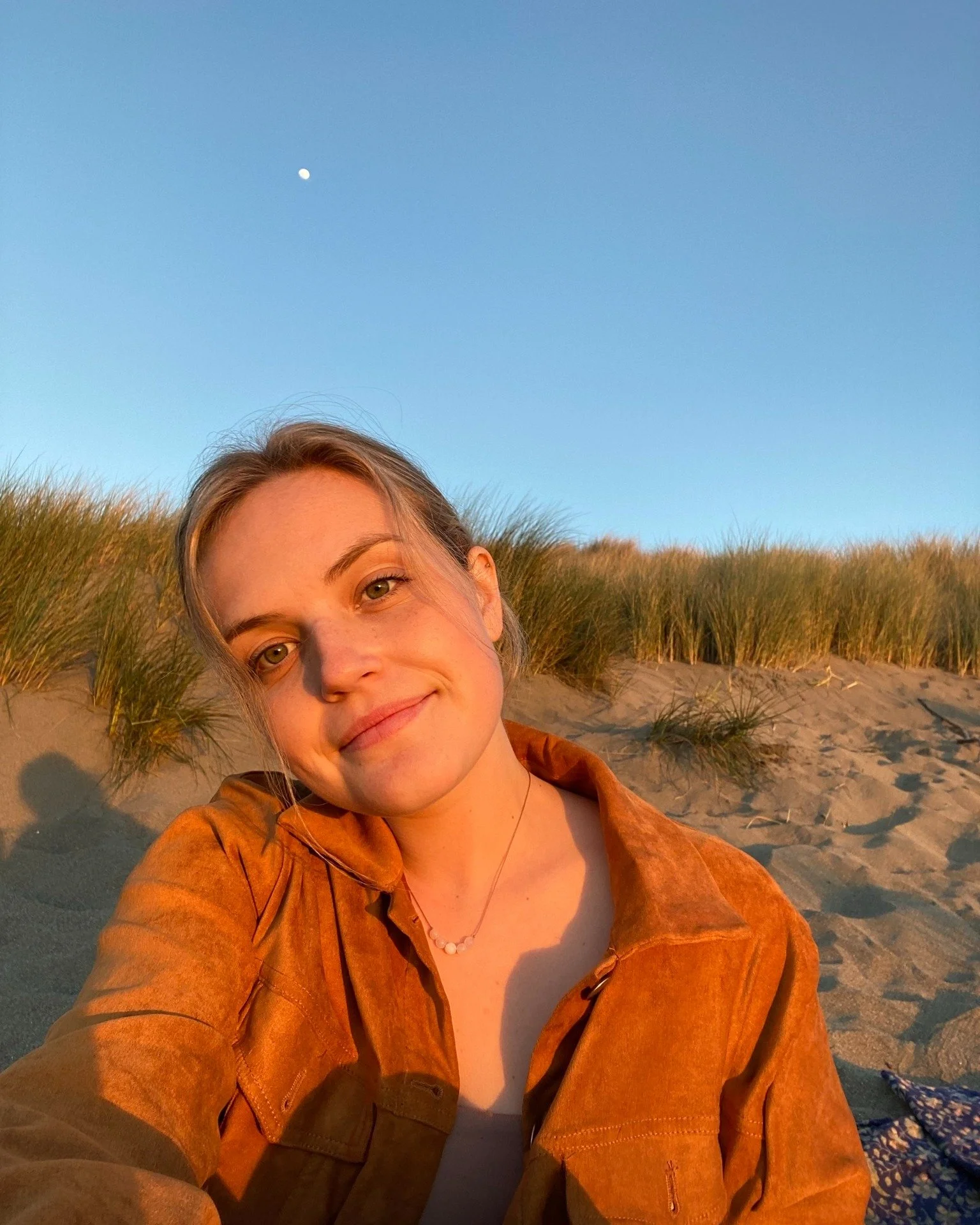 Meet one of the Integrafest 2024 Workshop Facilitators: @nikki.plaskett !

Nikki will be teaching an interactive and playful breathwork workshop: "Breathe Here Now." Her intention is to help you get out of your mind and drop into your body!