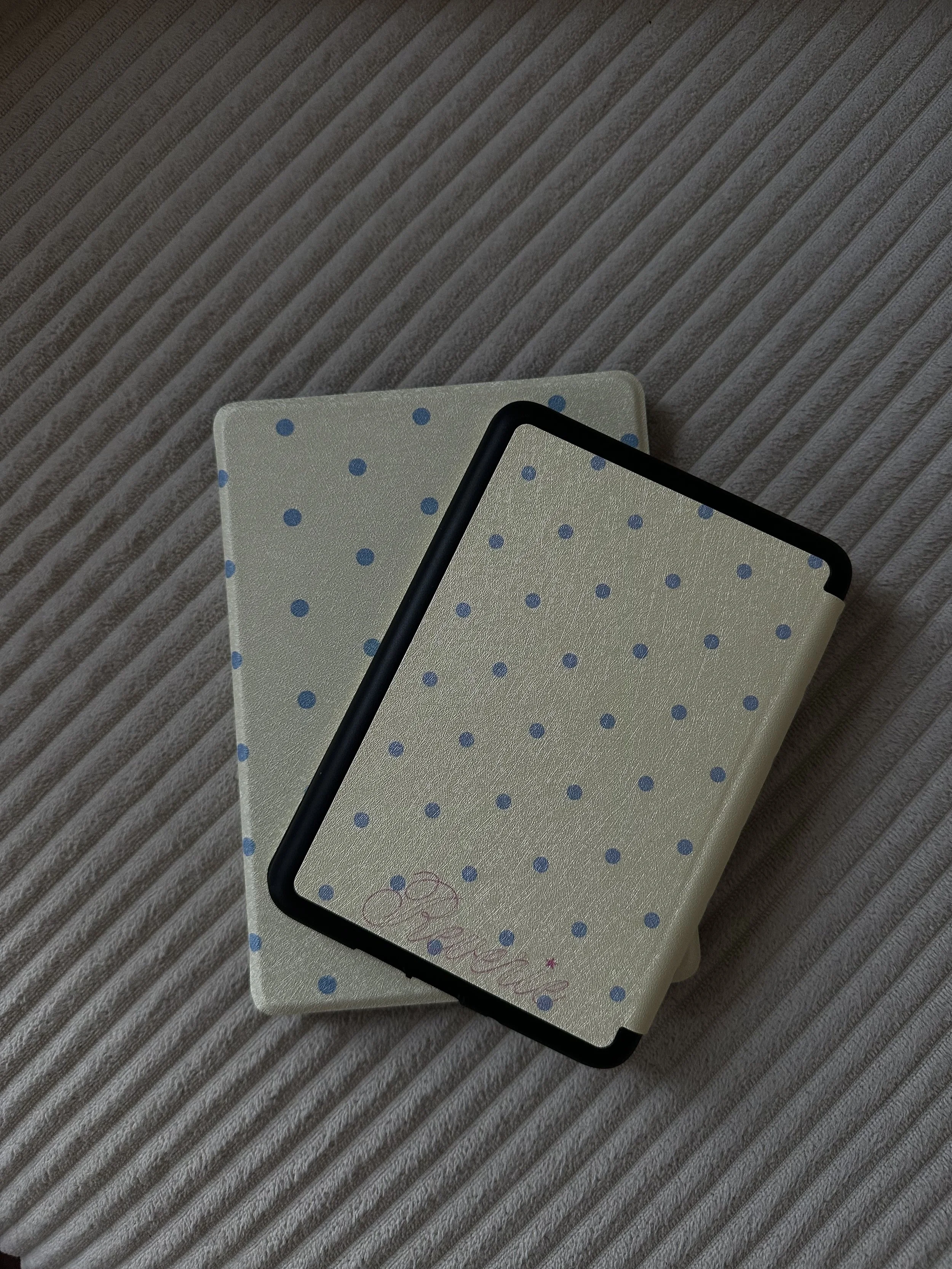 baby blue kindle case
