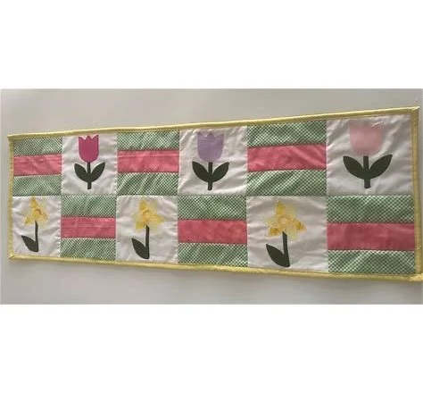 Sew a Felt Tulip Table Topper