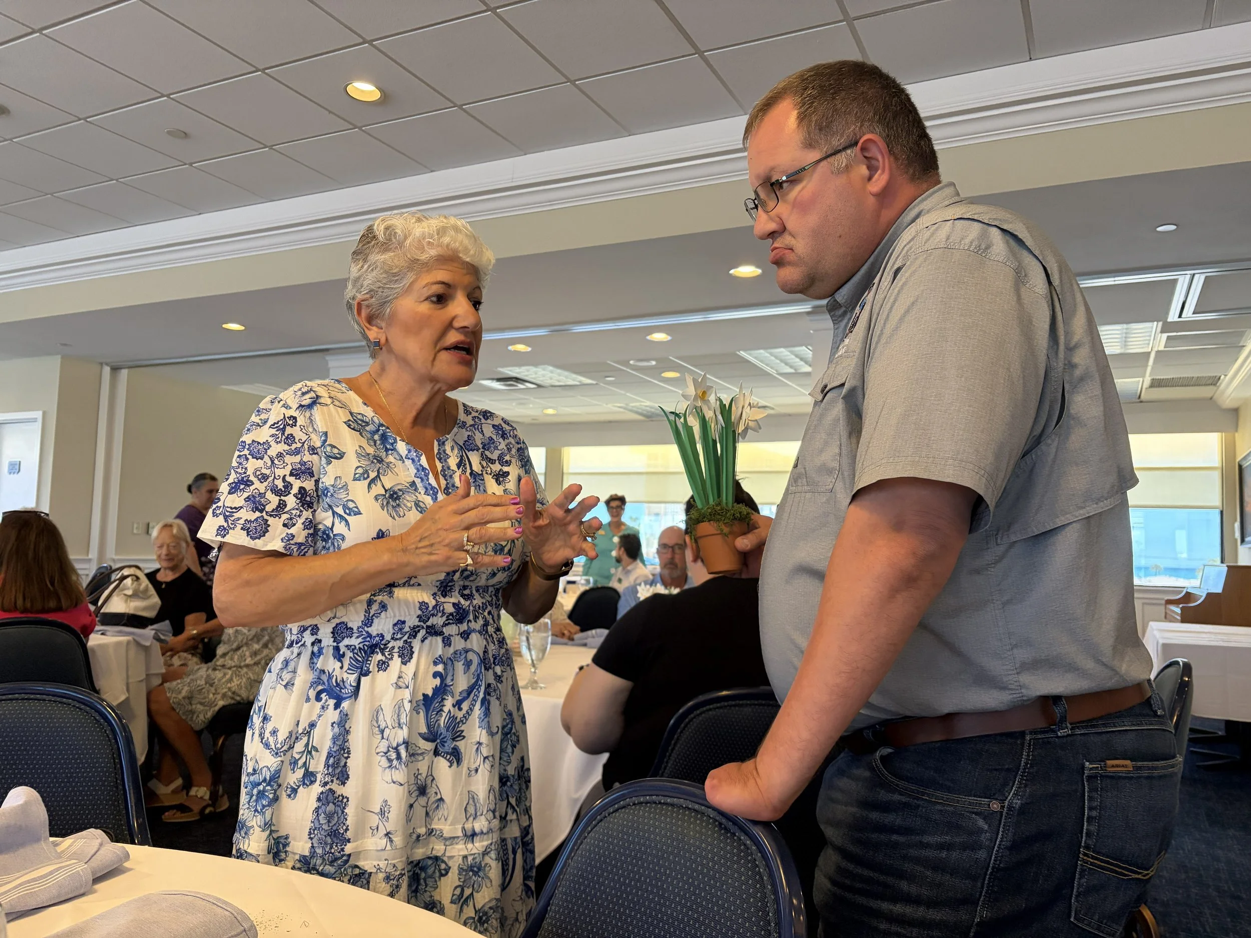 Donna talking to Mayor Nick Pachota.jpeg