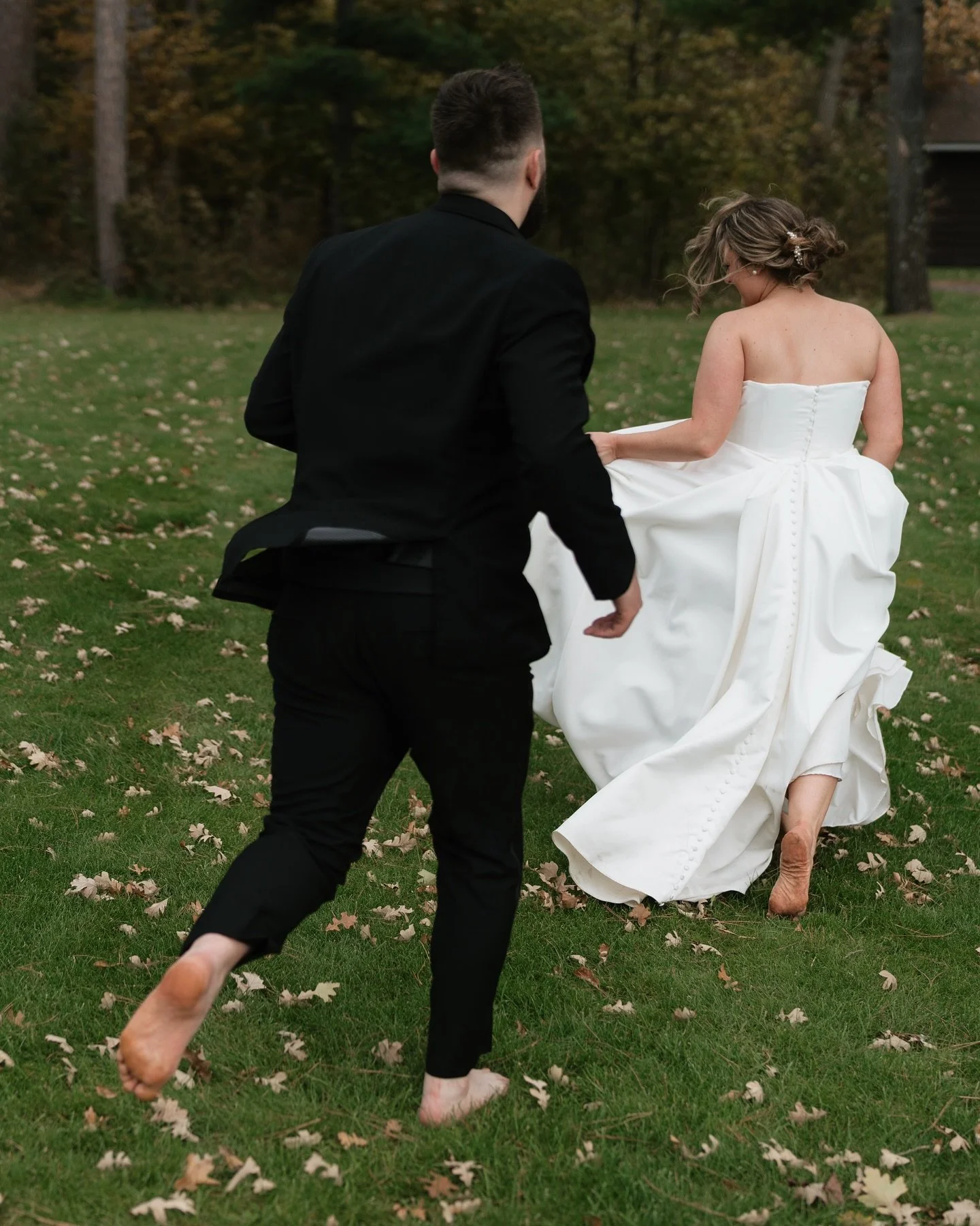 Currently knee-deep in Megann &amp; Jack&rsquo;s northern Minnesota wedding earlier this month. I keep wondering how I&rsquo;ll post everything from this season - I find myself being so overwhelmed, in the best way. It&rsquo;s been a beautiful blur o