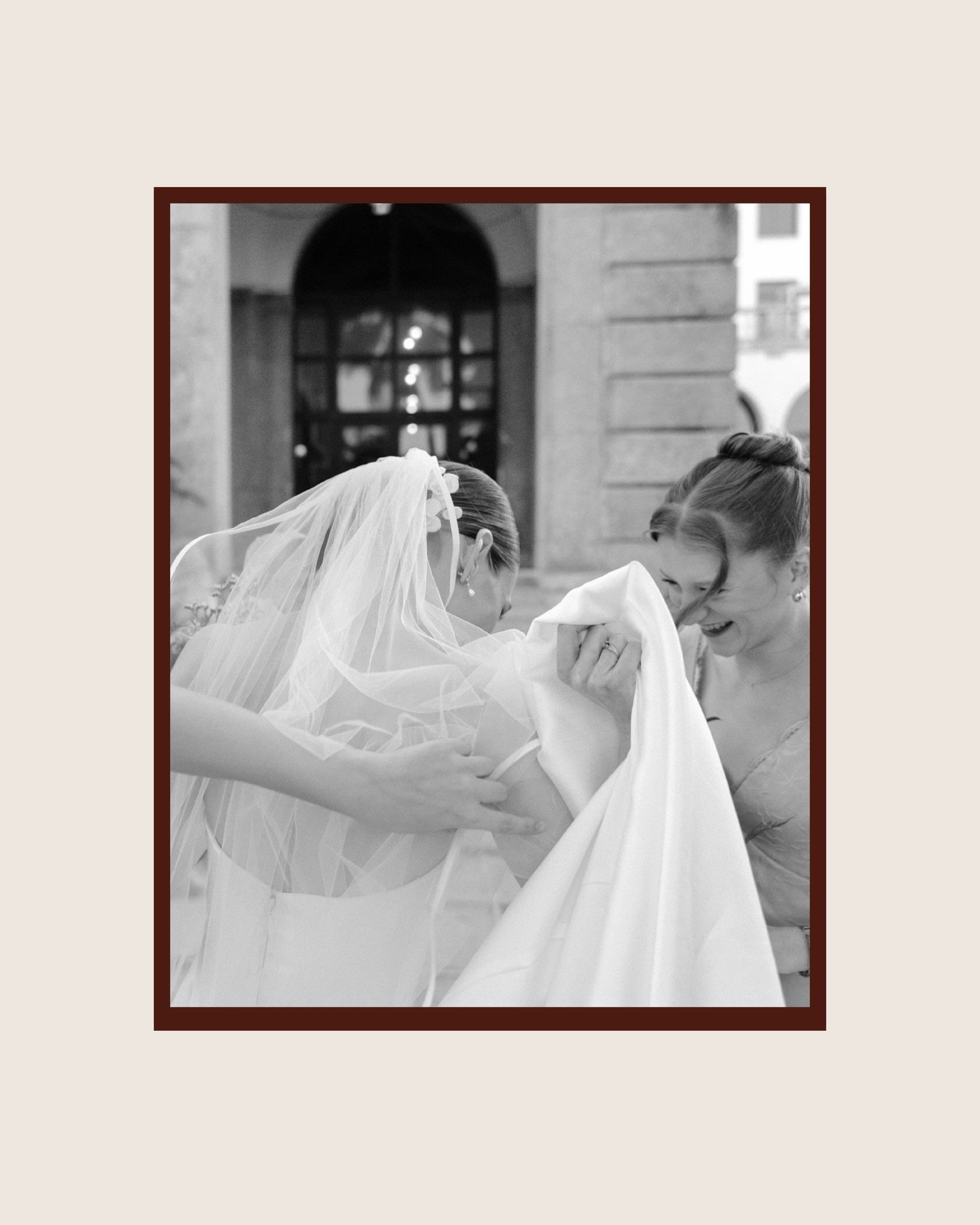 Wedding details in black and white.