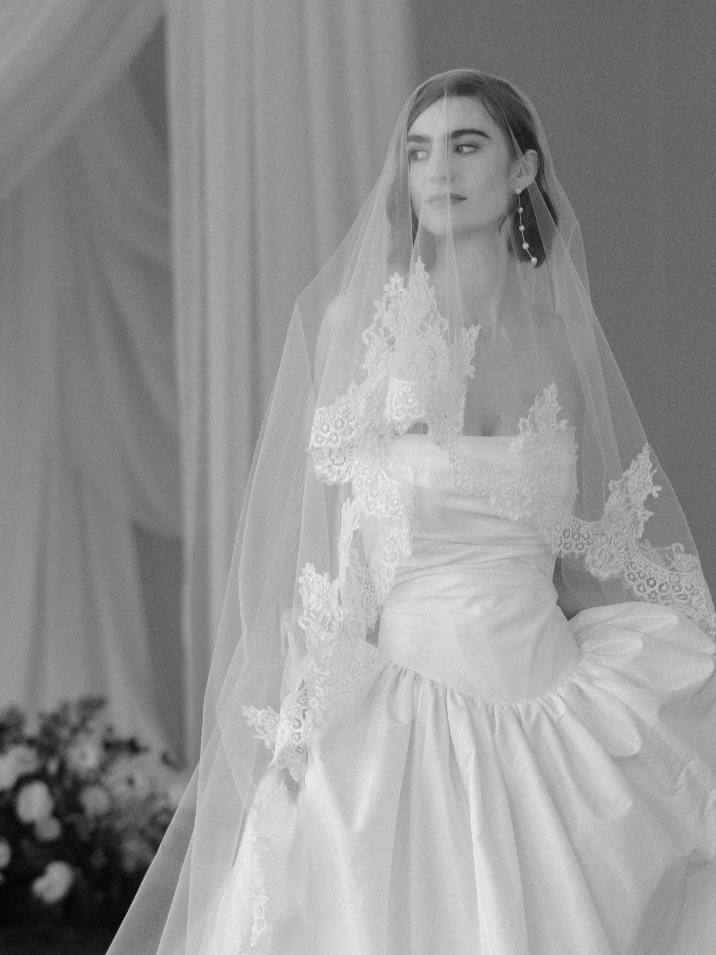 A little creative reset before busy season starts. 

Hosts: @realmplanning @kpimagery @kalie.nicole.events  Florals: @kalie.nicole.events 
Dress: @ivorybridalco 
Venue: @urbandaisyevents
Drapery: @rojasceilingdraping 
Makeup: @emilythebeautyartist