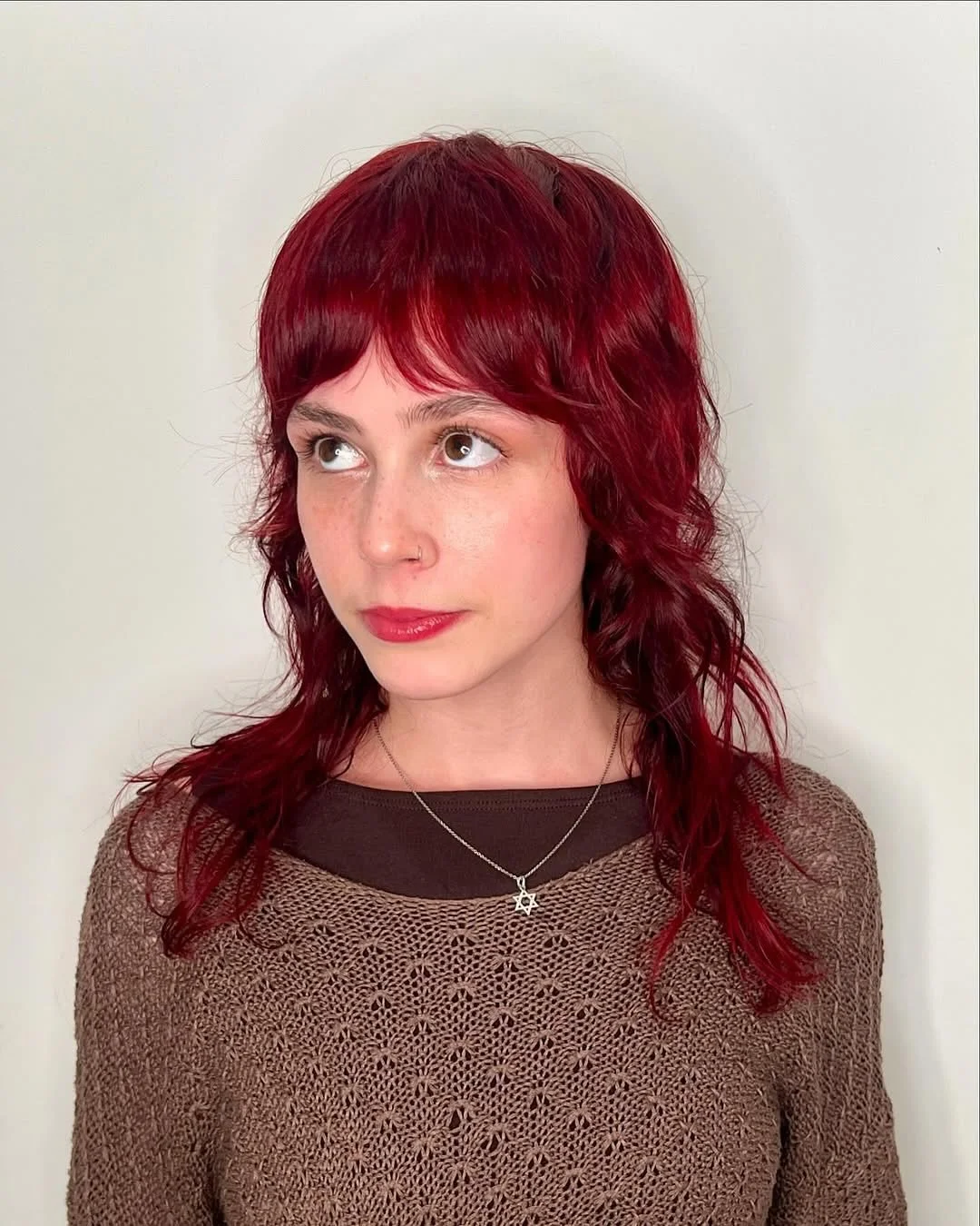 This stunning, fiery red 💋❤️&zwj;🔥❣️ color by our very best @colorismycraft 💞

&bull;
&bull;
&bull;
&bull; 
#edosalonandgallery #shag #redhair #paintjob #hairpaint