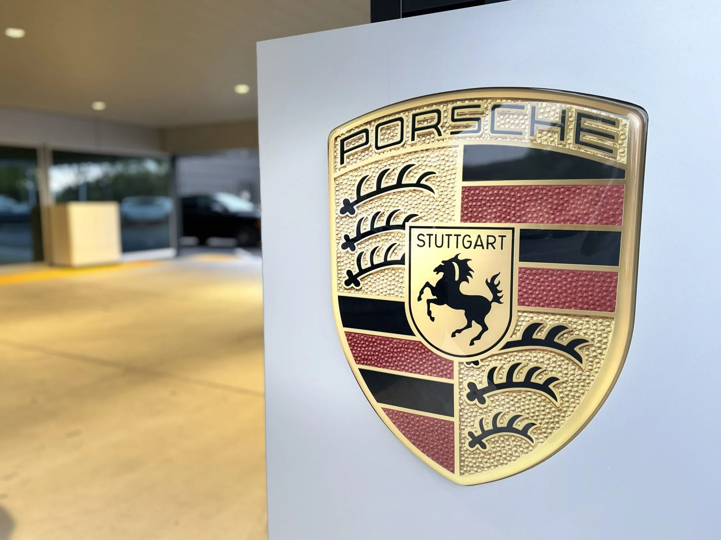 Livermore: Porsche Dealership