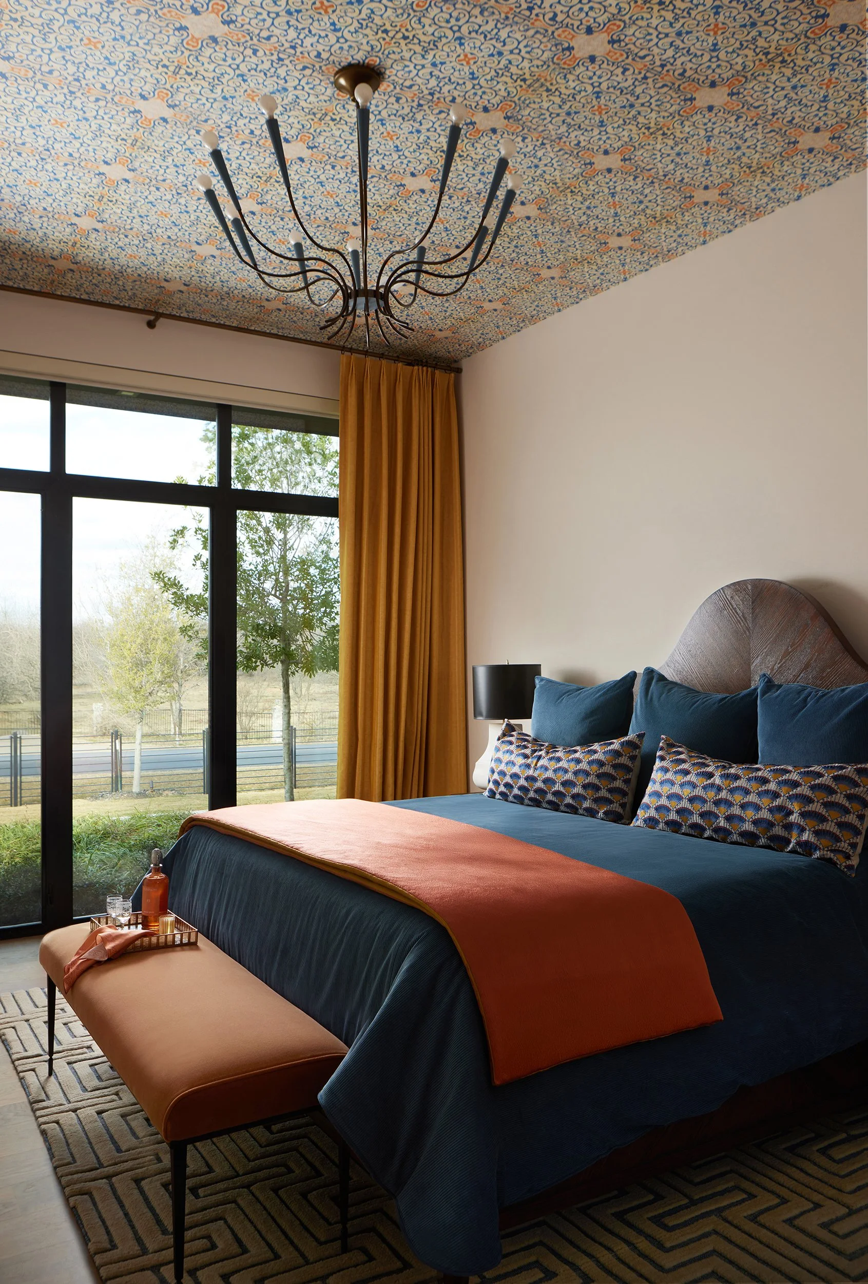 dana-wiseman-magnolia-guest-bedroom-patterned-ceiling.jpg