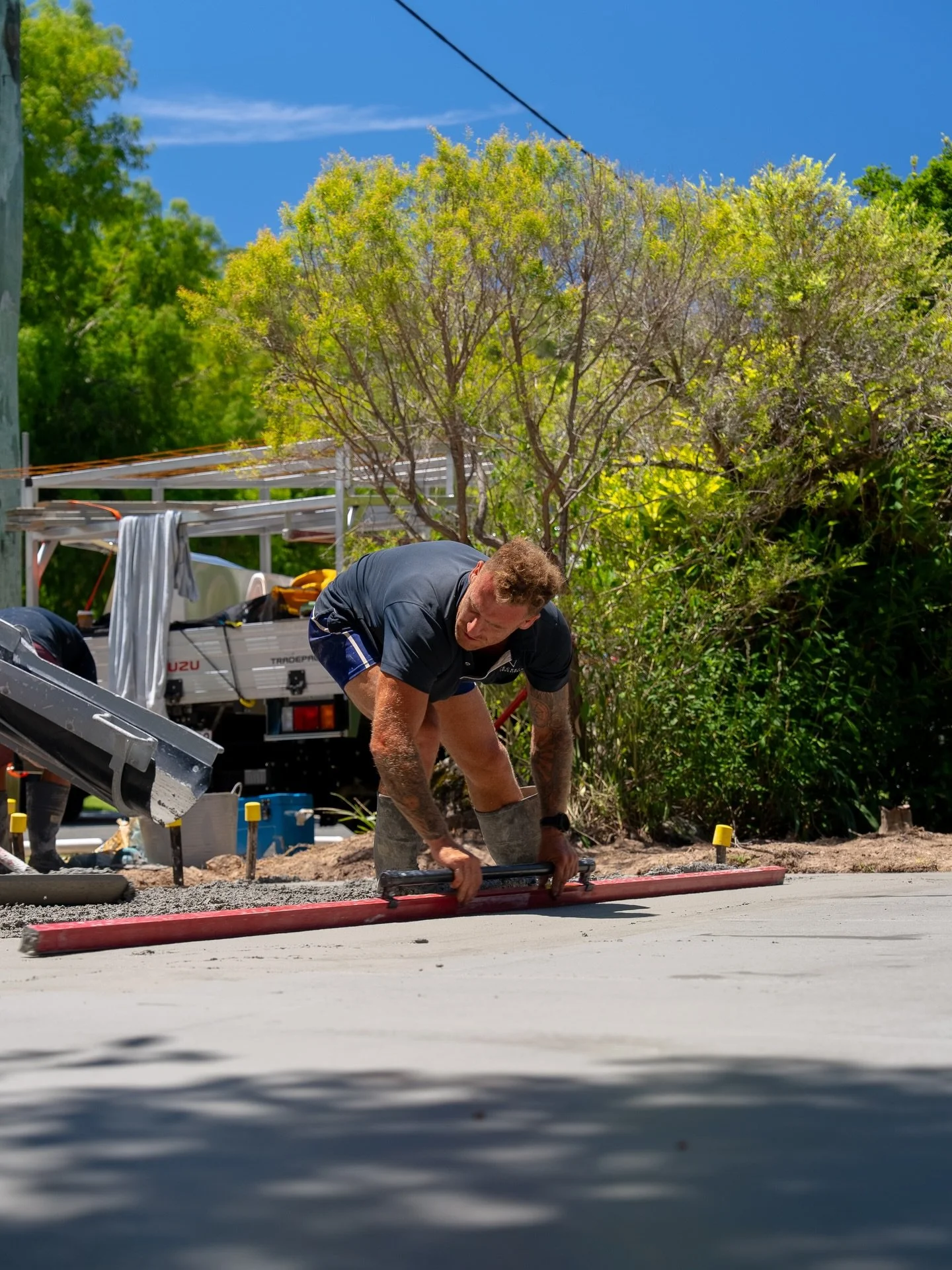 Driveway pour delivered to a premium standard, start to finish. Detailed prep, clean execution, and solid work by the crew. @hipemediaau