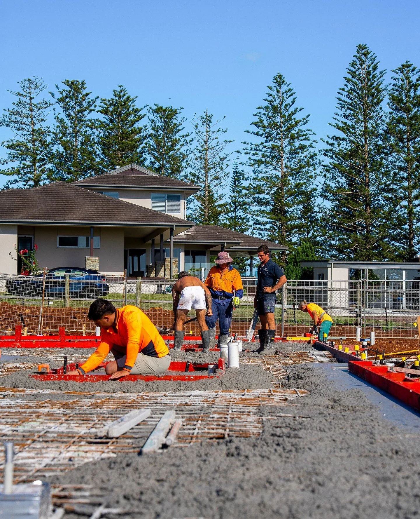 Stills from this epic job in Terranora. House slab, laid in two pours. The boys delivering to the best standard every time.⁠
📷️ @hipemediaau