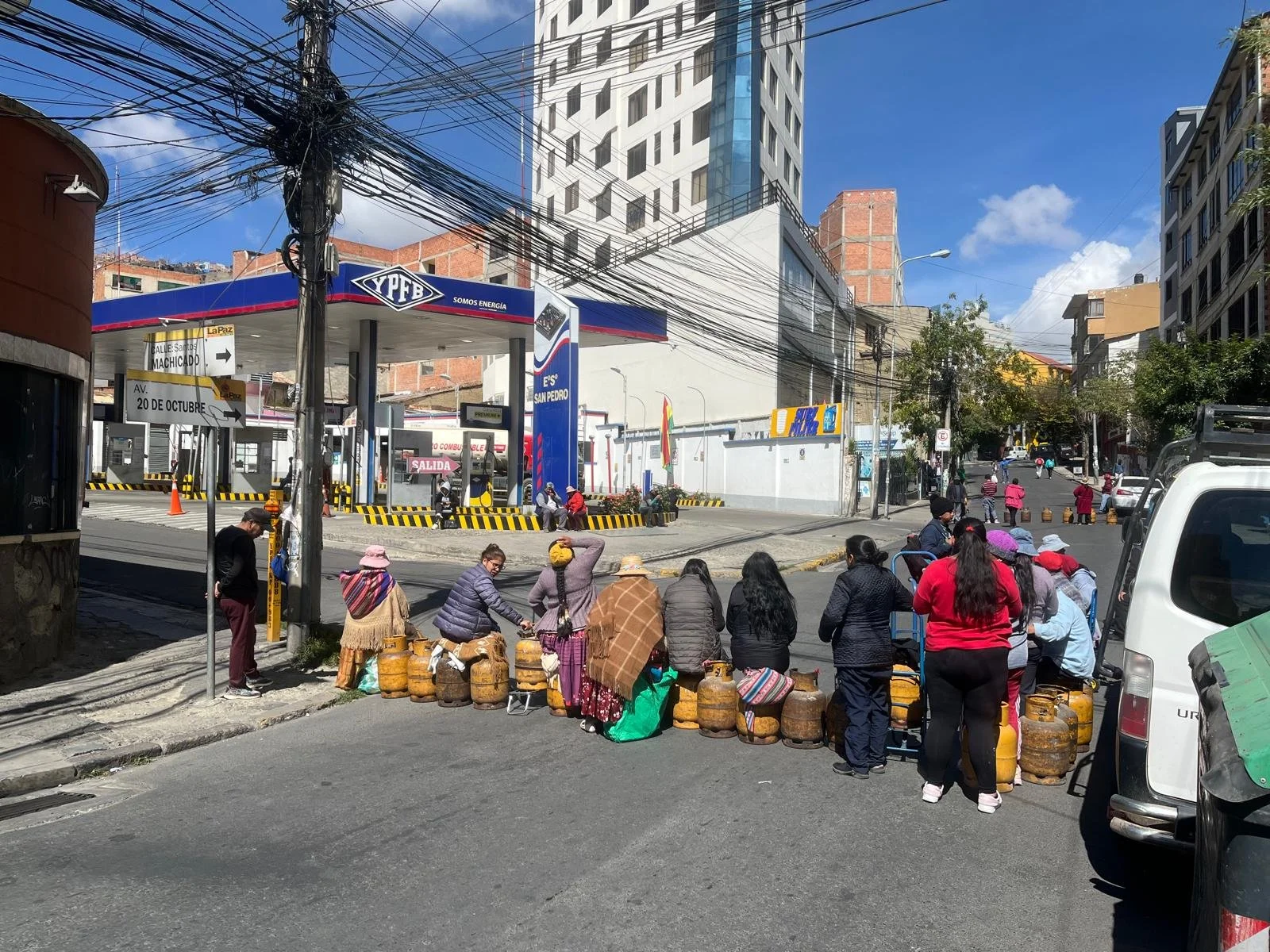 LA POBREZA Y SU INFLUENCIA EN EL DESARROLLO SOCIAL