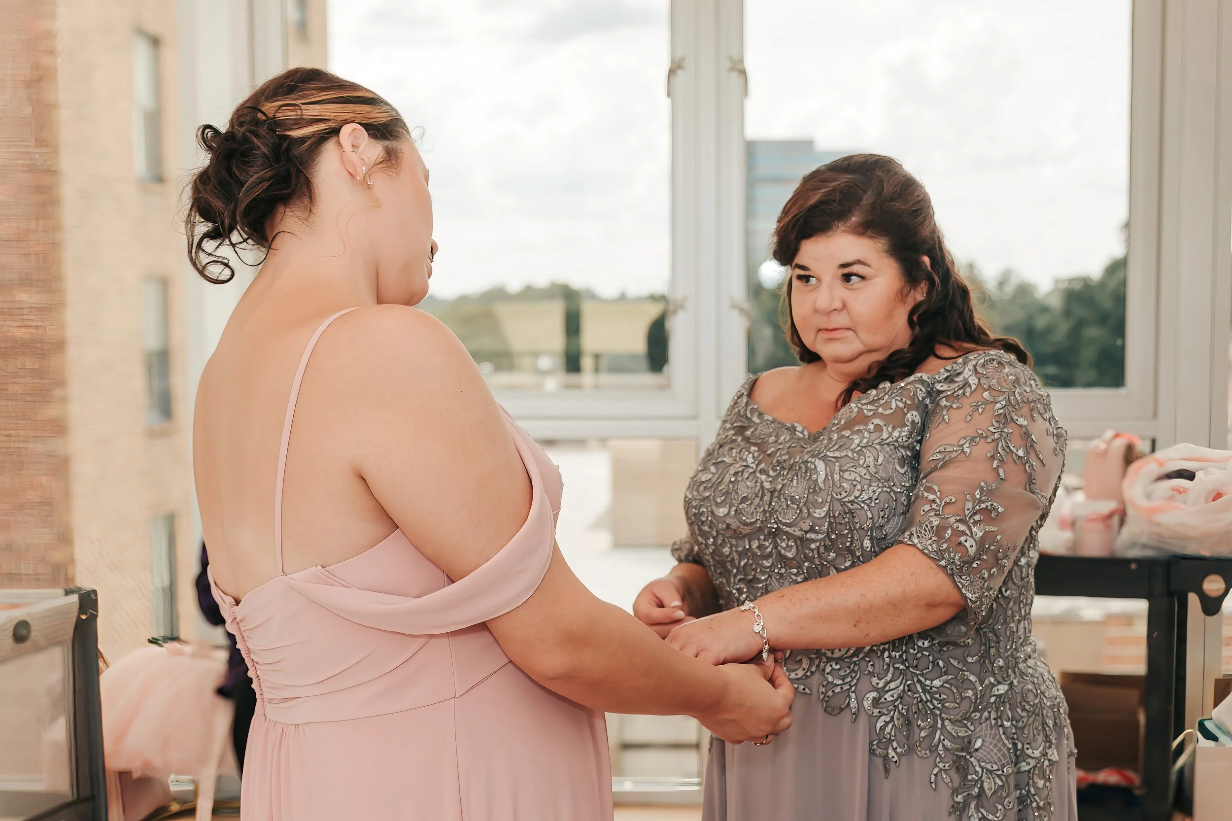 IMG_7457BridesmaidsGettingReady-Standard.jpg