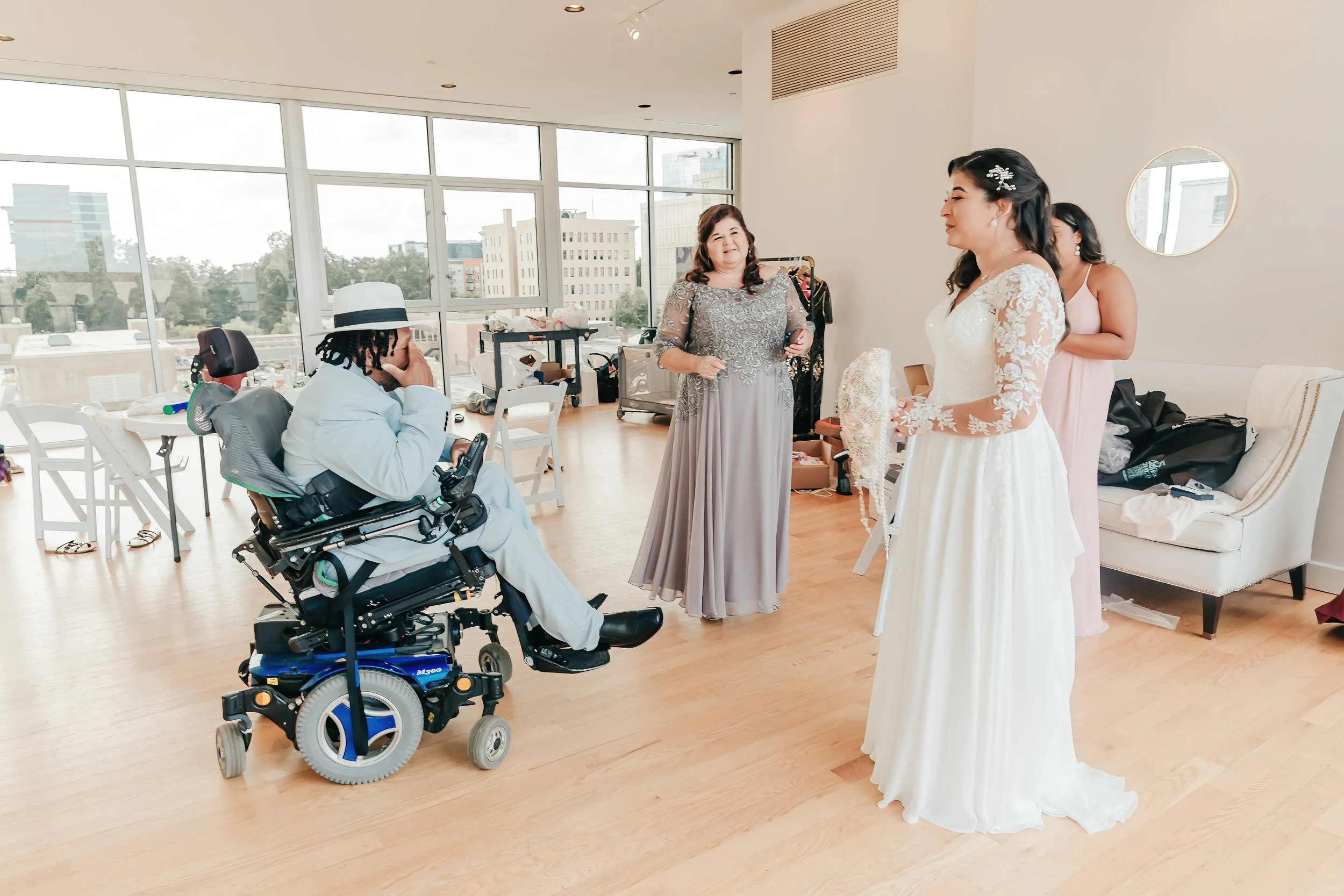 IMG_7766BridesmaidsGettingReady-Standard.jpg