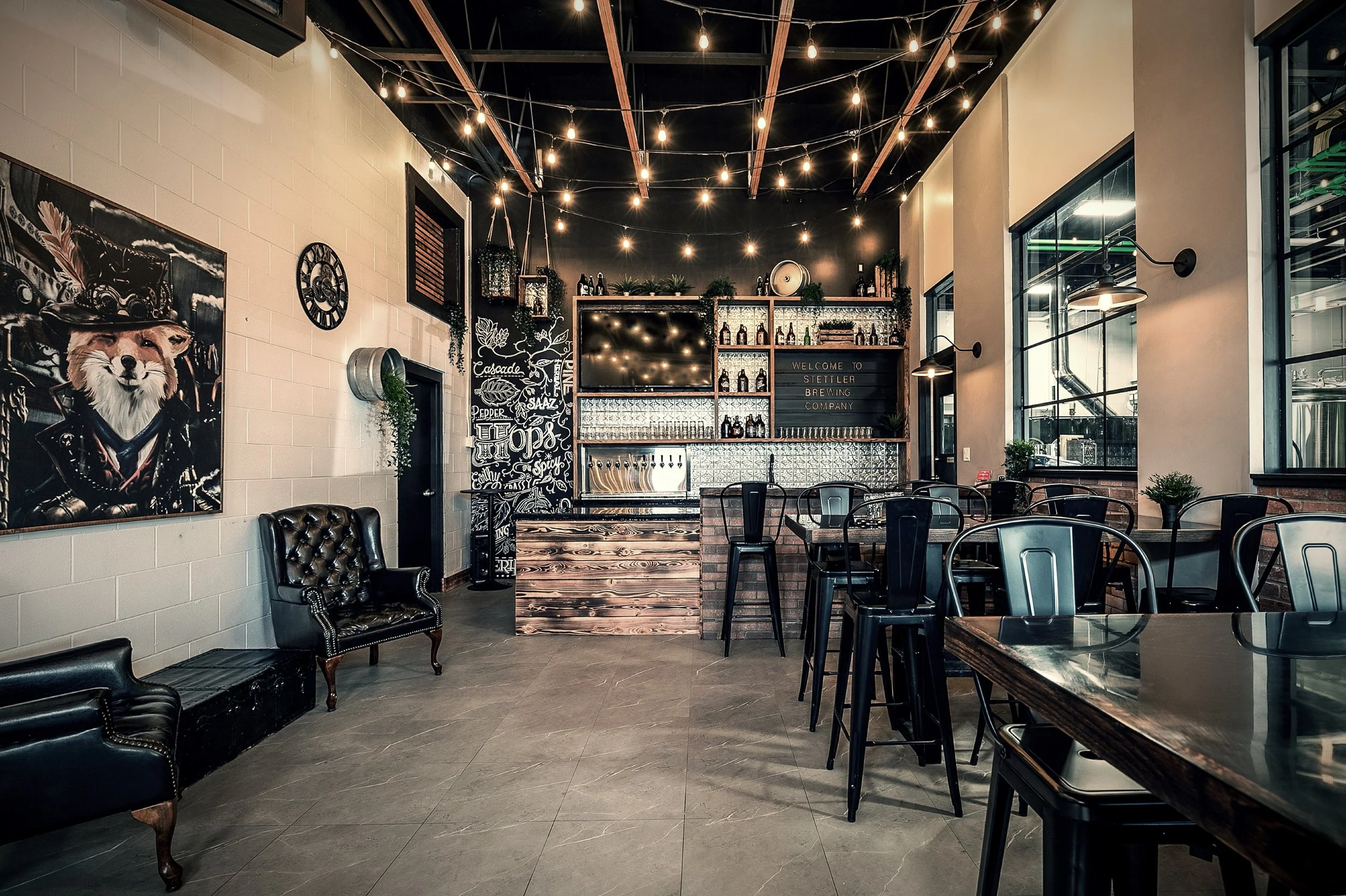 260GGEEL7C7G(1)- Less TV Lights.jpg