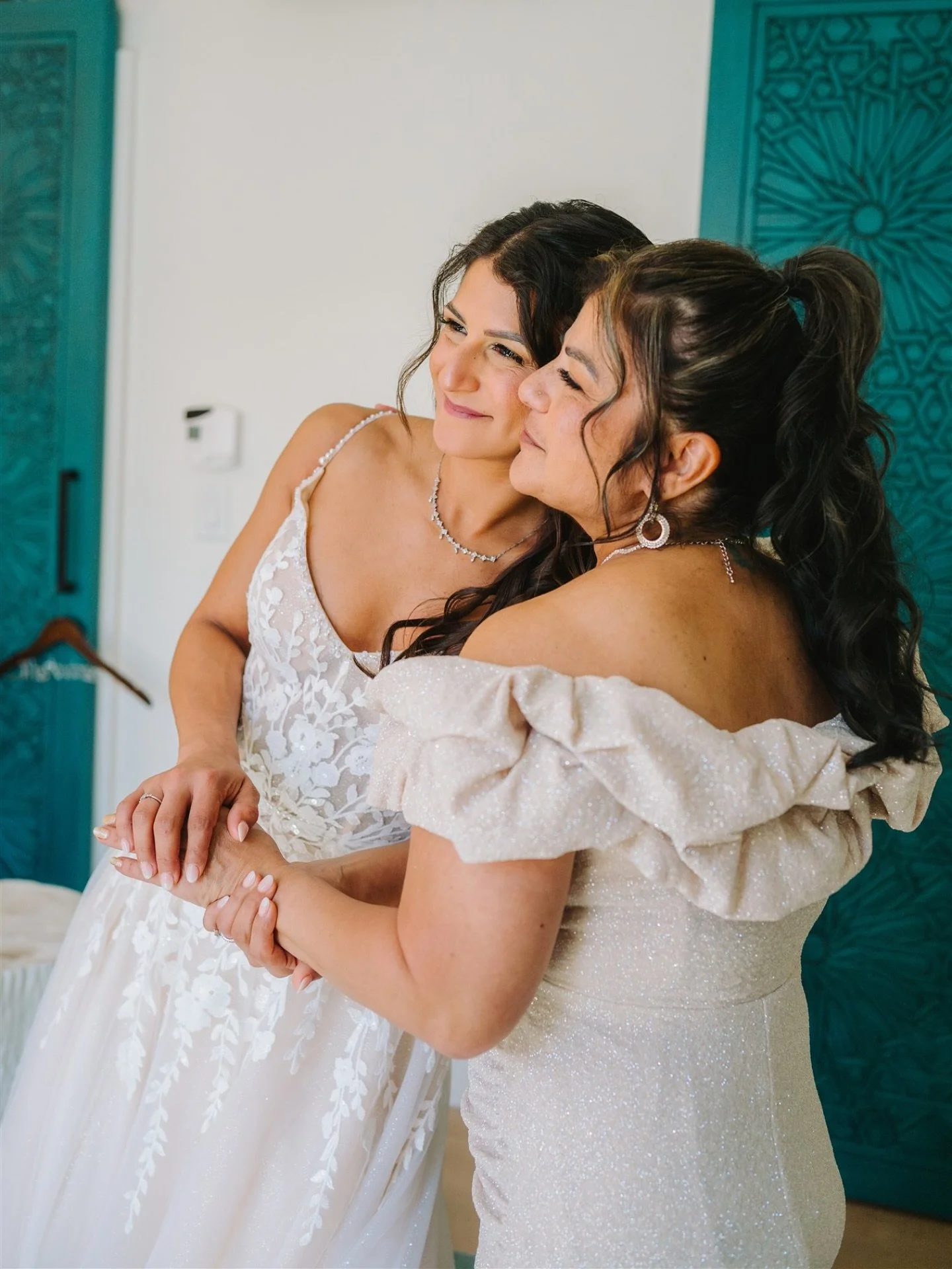 The sweetest chapter 

&bull;

Venue: @thealfondinn | @winterparkeventscenter 
Planner/Design: Envy Lifestyle and Event Design
Photographer: @jenyrocphotography 
Videographer: @weddings_ot 
Catering: @arthurscatering 
Florist: @countryclubflowershop 