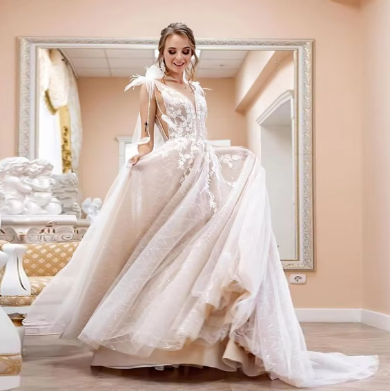 Straps, Neckline: V-Neck, Fabric: Lace, Fabric: Tulle