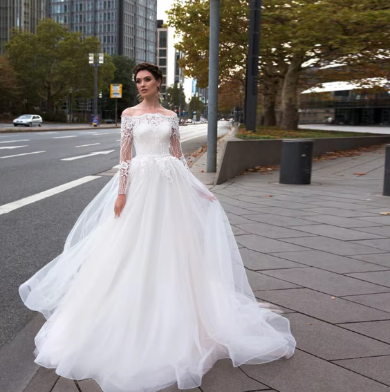 Sleeves, Neckline: Off-the-Shoulder, Fabric: Lace, Fabric: Tulle