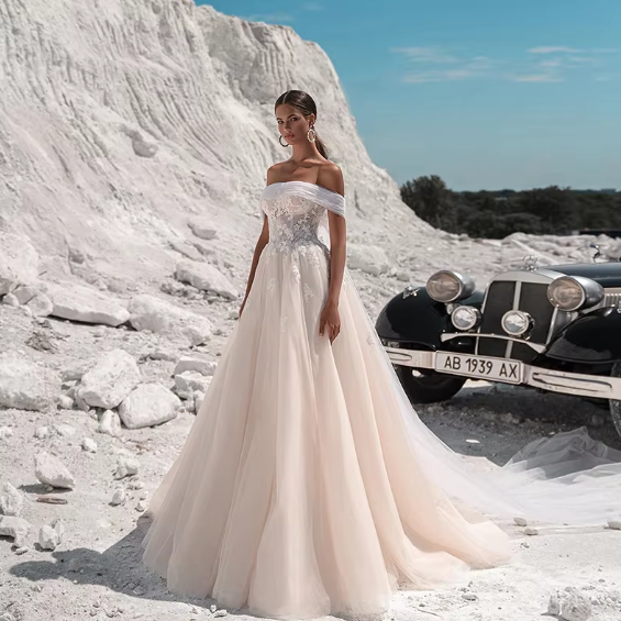 Neckline: Off-the-Shoulder, Fabric: Lace