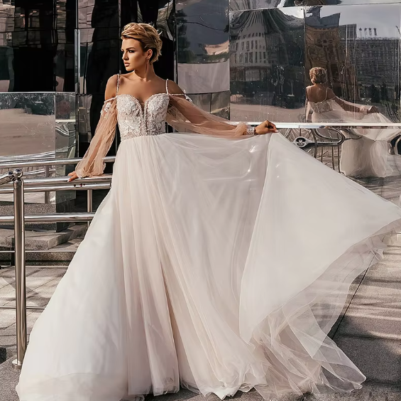 Sleeves, Straps, Neckline: Sweetheart, Neckline: V-Neck, Fabric: Lace
