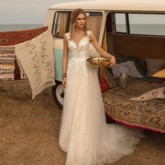 Straps, Neckline: Sweetheart, Fabric: Lace, Fabric: Tulle