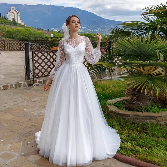 Sleeves, Neckline: illusion, Neckline: Sweetheart, Straps, Fabric: Lace, Fabric: Tulle
