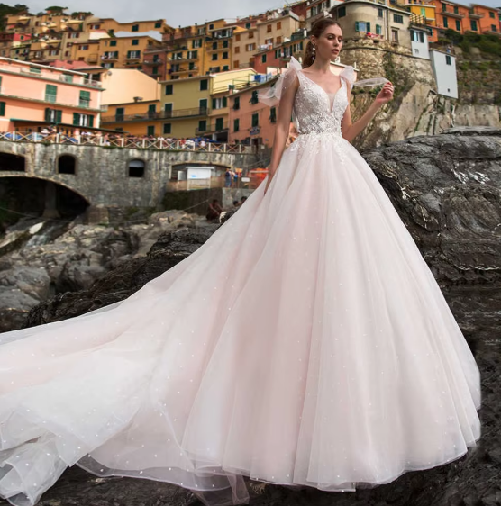 Straps, Neckline: V-Neck, Fabric: Lace, Fabric: Tulle