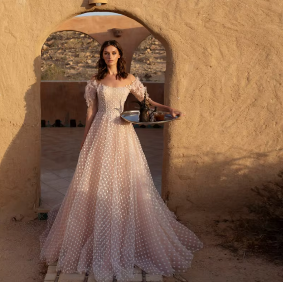 Sleeves, Neckline: Off-the-Shoulder, Fabric: Tulle