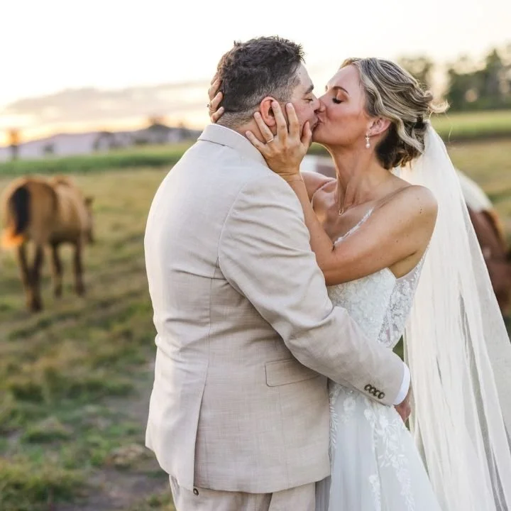 married by Nicole Saroliga authorised marriage celebrant in the Whitsundays