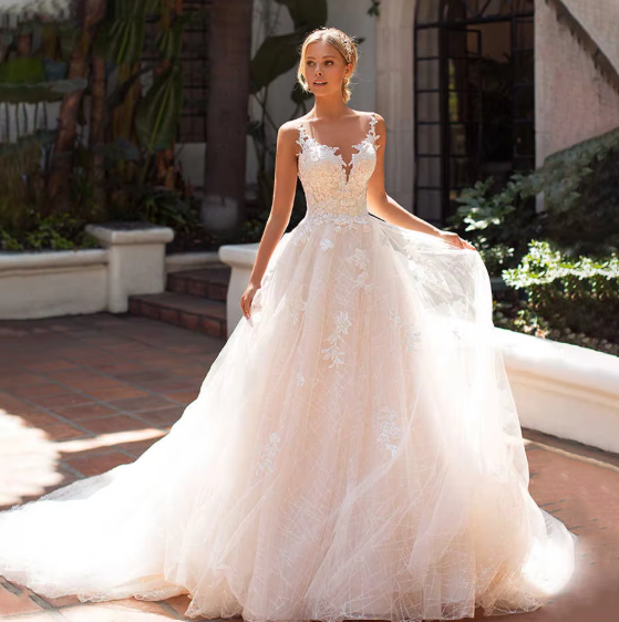 Straps, Neckline: V-Neck, Fabric: Lace, Fabric: Tulle