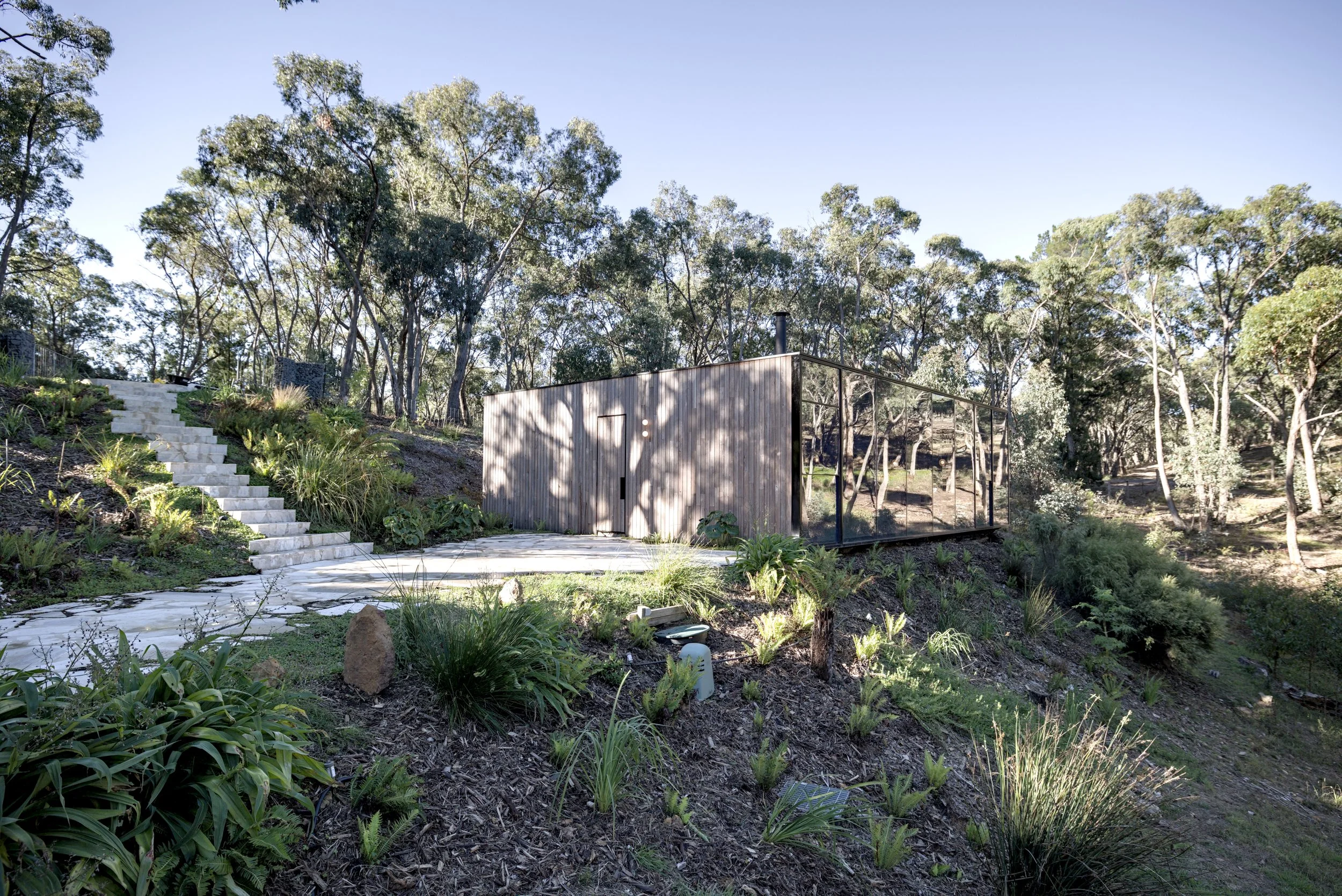 R6__0833 - low res.jpg