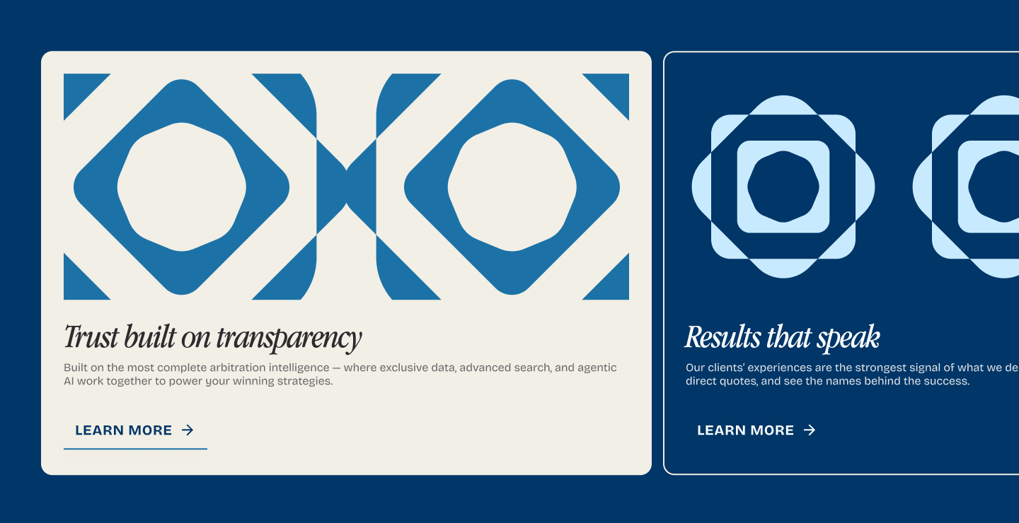 Deux segments de publicité ou présentation, l'un avec le texte "Trust built on transparency" et l'autre avec "Results that speak", contenant des motifs géométriques en bleu et blanc.
