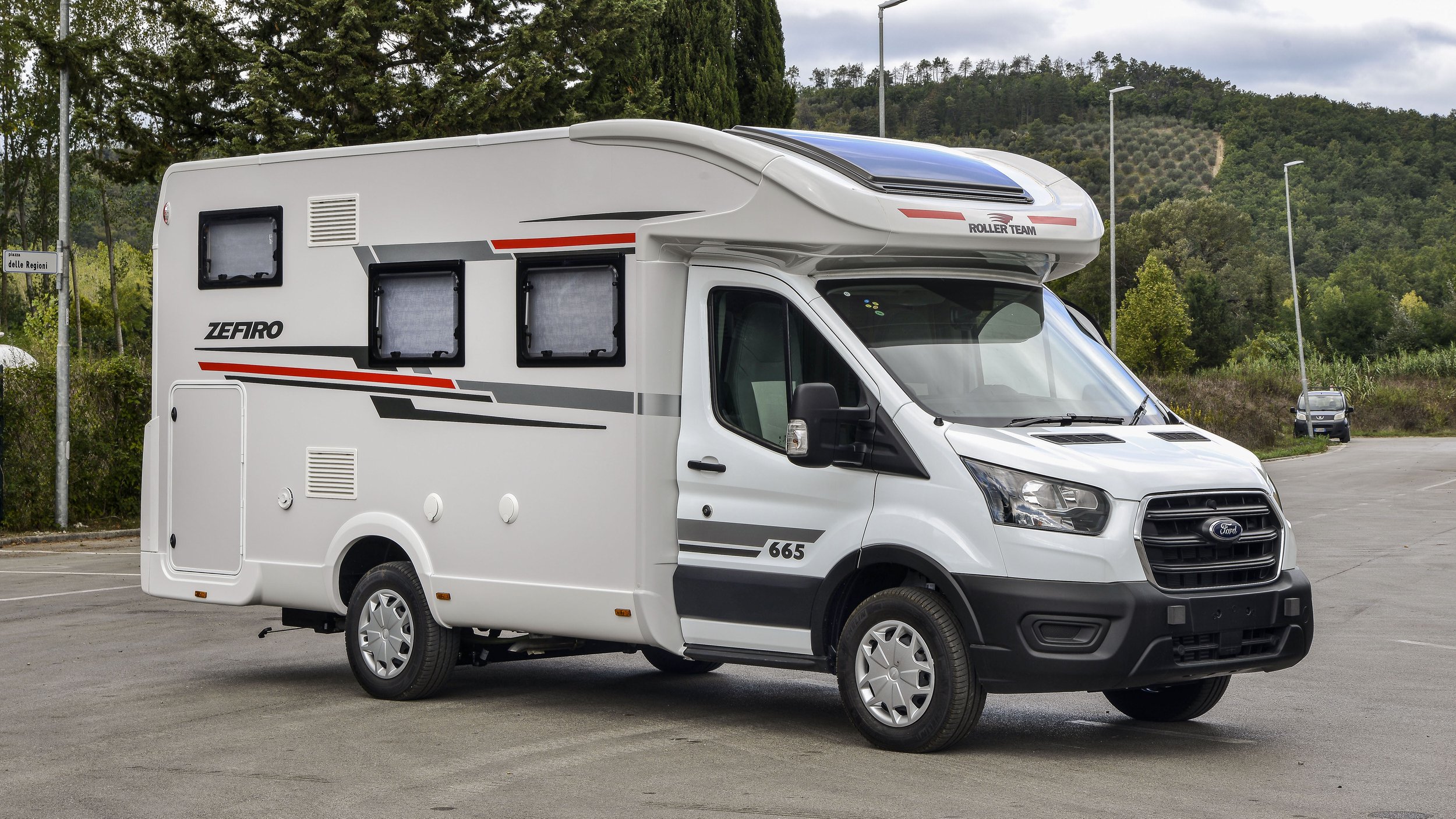 Freedom_Motorhomes_Islay_External_RT-Zefiro-665-UK 004.JPG