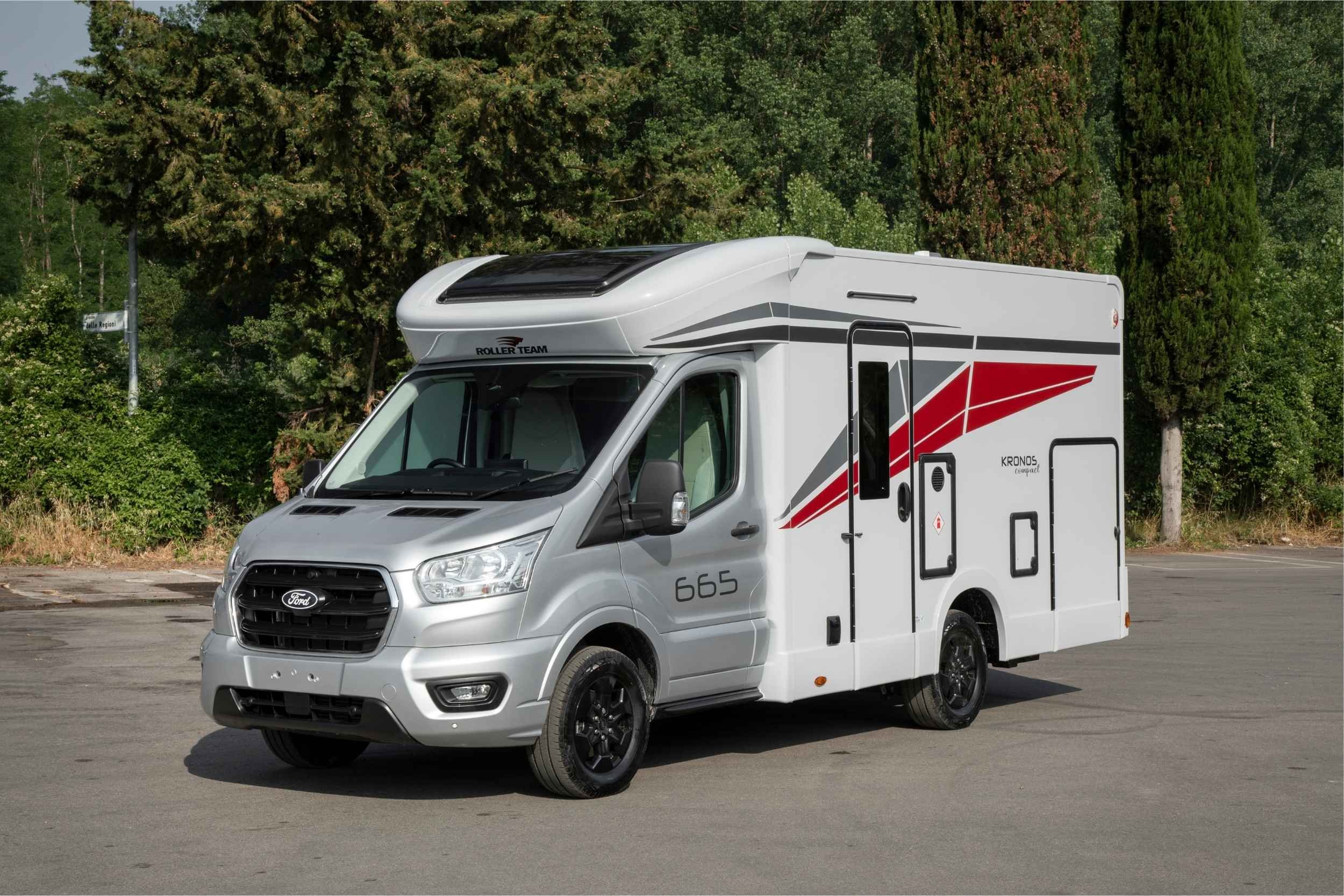 Exterior (Islay - Roller Team Kronos Compact 665 Motorhome)