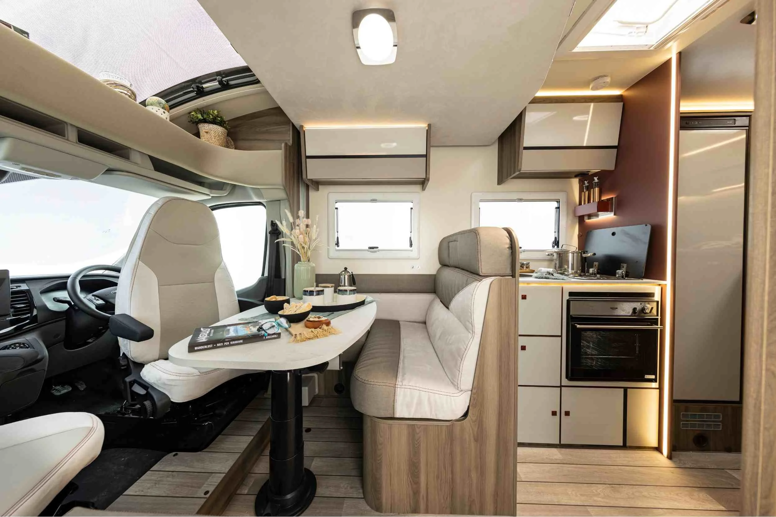 Habitation Area (Islay - Roller Team Kronos Compact 665 Motorhome)