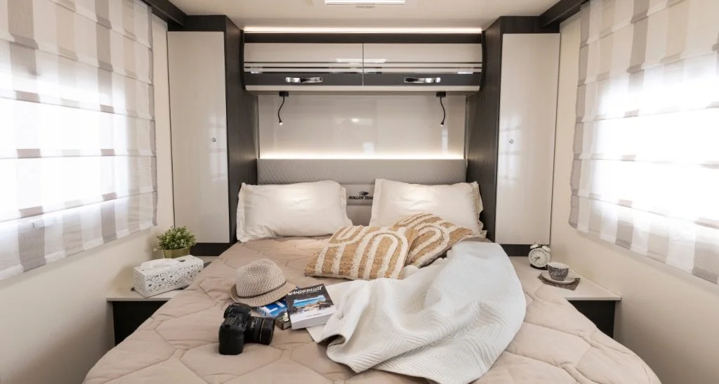 Arran+Motorhome+-+Rollerteam+Zefiro+696+Internal+9 copy.jpeg