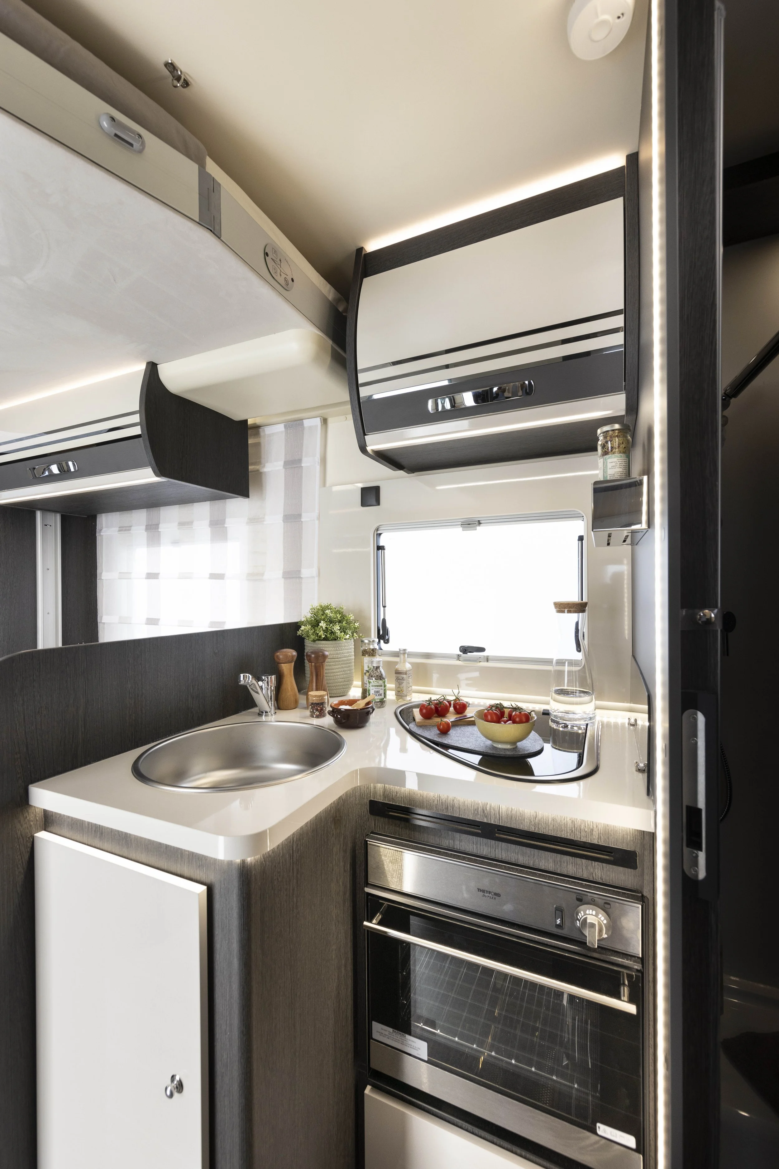 Zefiro 696- 021_79A2403 copy.jpg