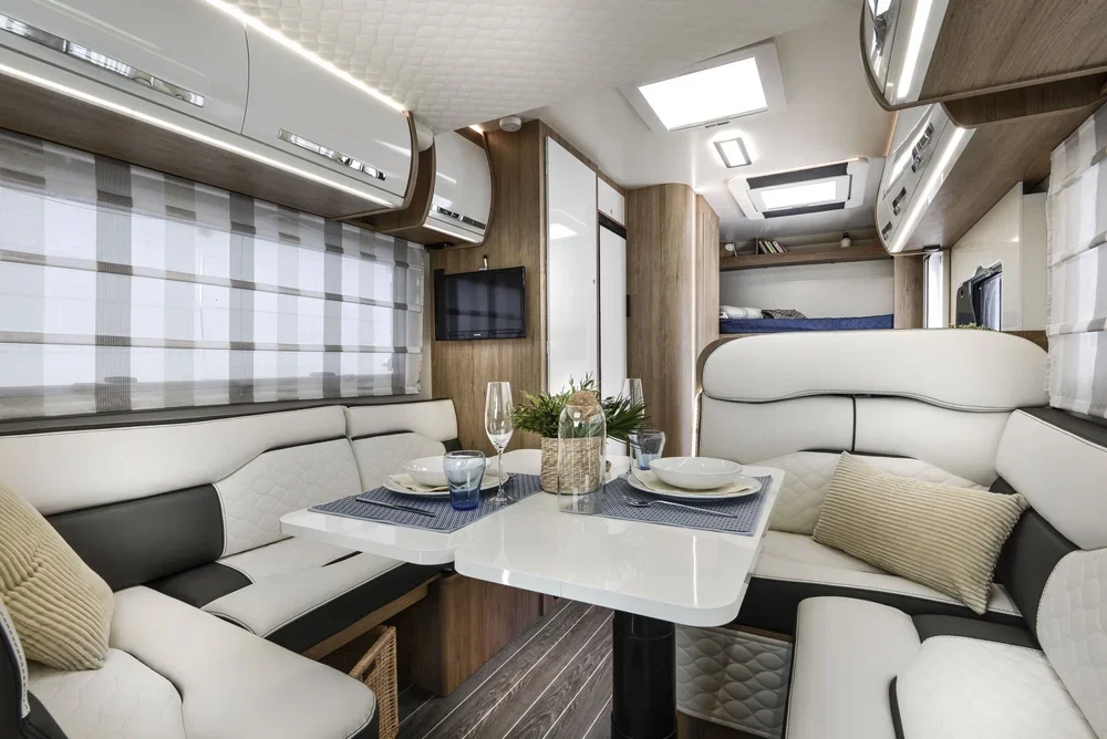 Freedom_Motorhomes_Rassay_Internal__8009574.webp