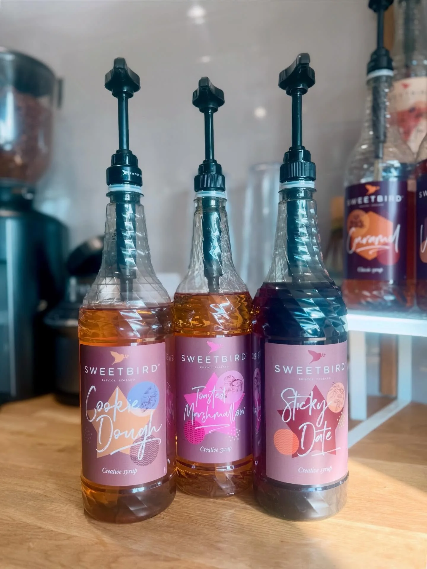 I would like to introduce toasted marshmallow and sticky dates to the season, but don&rsquo;t forget pumpkin spice, gingerbread, and amaretto please! As well as the well stocked regulars🧡 You know your matcha is made with love when the cup has a hea