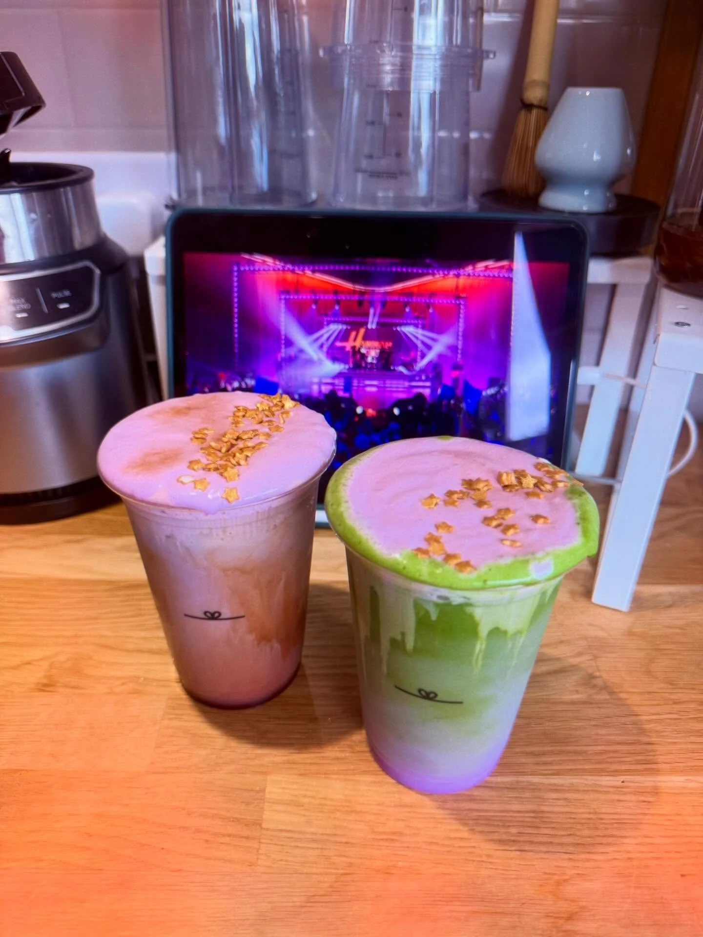 You get the best of both worlds&hellip; coffee AND matcha Hannah Montana style💁&zwj;♀️✨ Tag your bestie you&rsquo;re watching the 20th anniversary special with 👀🎤 If you didn&rsquo;t grow up with @mileycyrus &hellip; sorry this one&rsquo;s not for