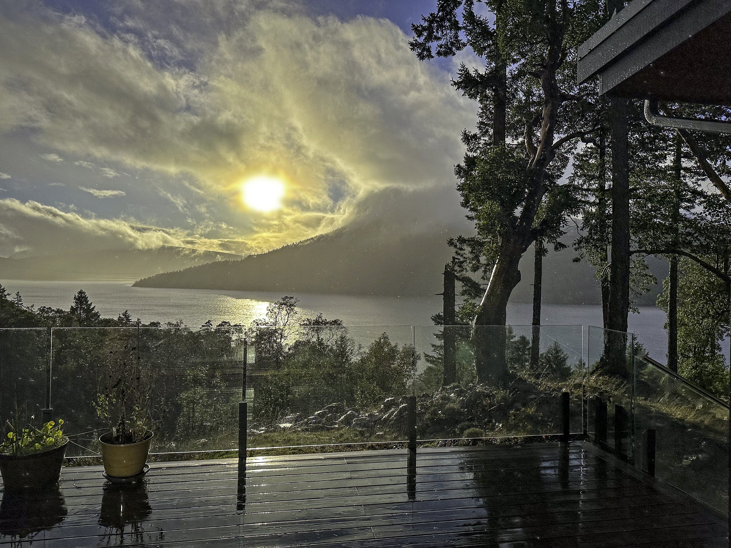 It's currently a bit rainy season, temps range around 5- 8° C.   Snowfall is rare.  