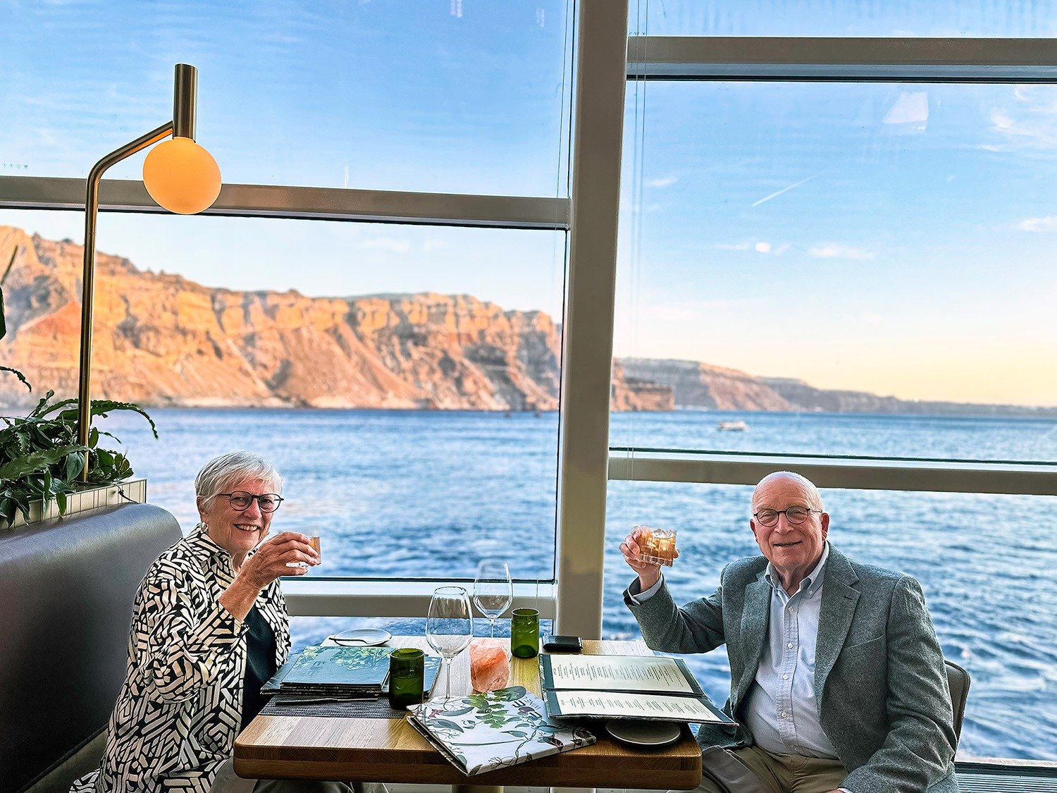 Santorini.jpg