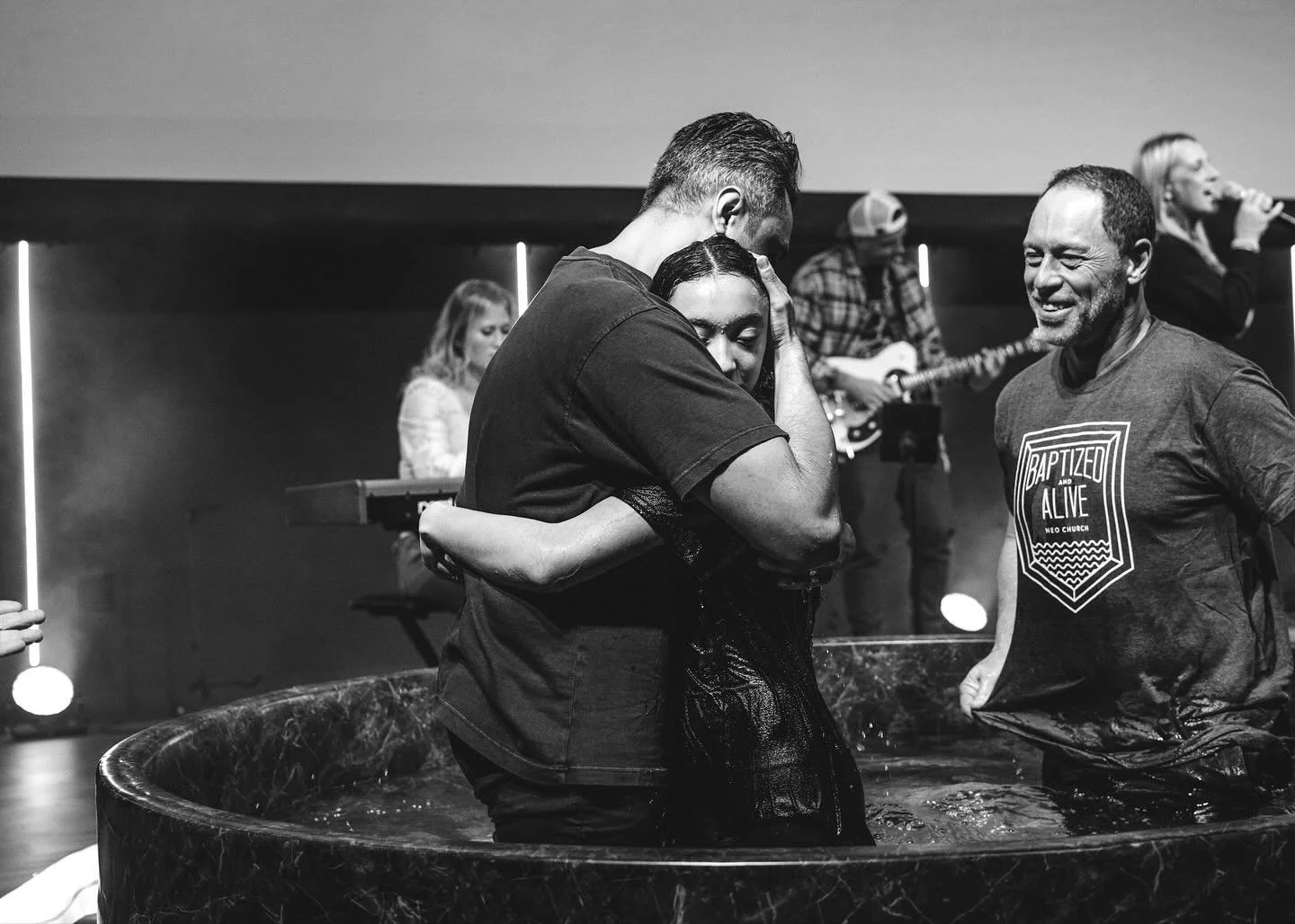 Part 2 — baptism pics from our second service๐
God continued to move in such a powerful way as people went public with their faith!๐๐ผ Such a special day celebrating His goodness and the life change happening in our church! #BaptismSunday #Th