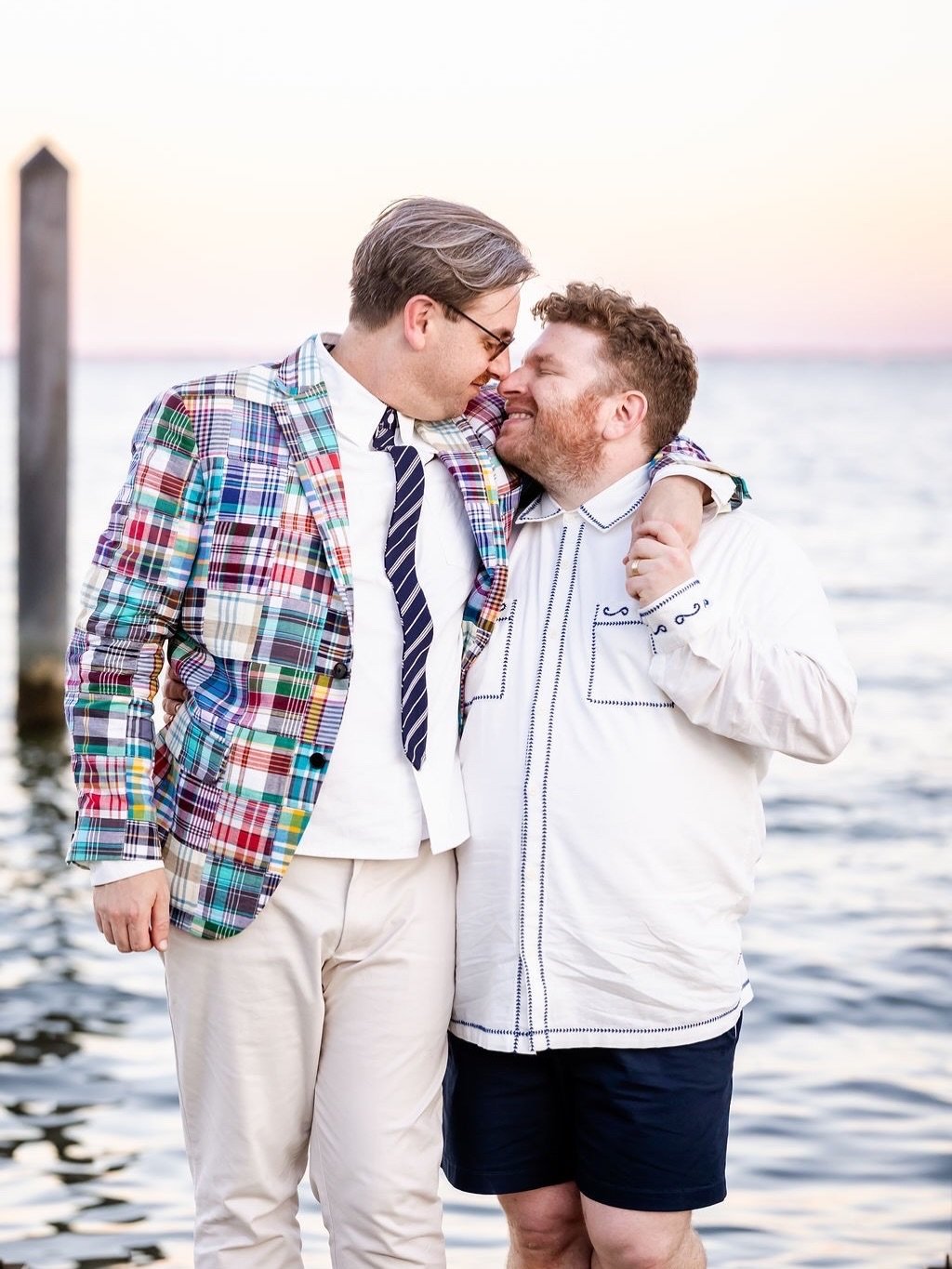 These two got the most beautiful cotton candy sunset for their wedding at CBF Events ☁️ Swipe for beautiful smiles 💙
⠀⠀⠀⠀⠀⠀⠀⠀⠀
Photography: @jackalope.photos
Planner: @1423events
⠀⠀⠀⠀⠀⠀⠀⠀⠀
📍 CBF Events, beachfront wedding and event venue in Annapol
