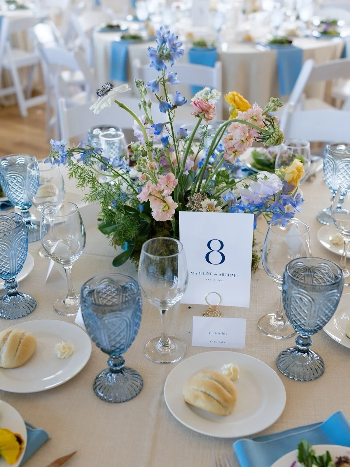 We&rsquo;re ready for our venue to be filled with spring blooms and beautiful weddings again 🌸
⠀⠀⠀⠀⠀⠀⠀⠀⠀
Photographer: @madi.pere
Catering: @bmgcatering
⠀⠀⠀⠀⠀⠀⠀⠀⠀
📍 CBF Events, beachfront wedding and event venue in Annapolis Maryland