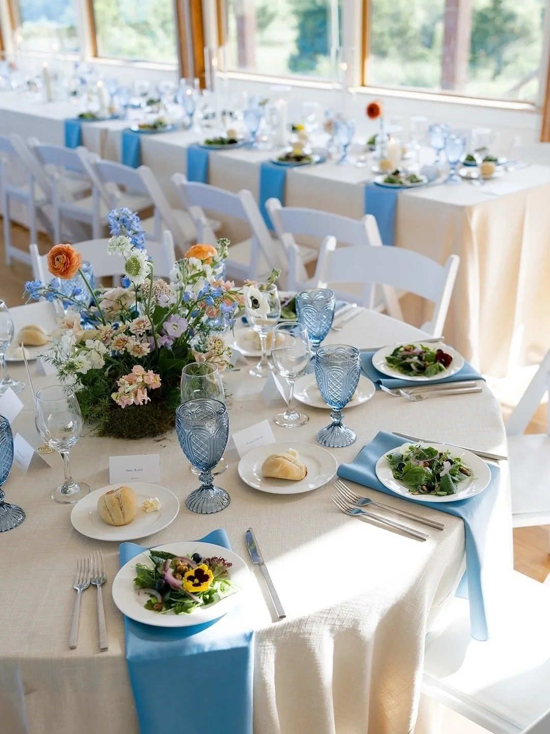 This reception had their something blue on the tables 💙
⠀⠀⠀⠀⠀⠀⠀⠀⠀
Our reception area is filled with natural light, making your photos and moments that much better ✨
⠀⠀⠀⠀⠀⠀⠀⠀⠀
Photographer: @madi.pere
Catering: @bmgcatering
⠀⠀⠀⠀⠀⠀⠀⠀⠀
📍 CBF Events, b