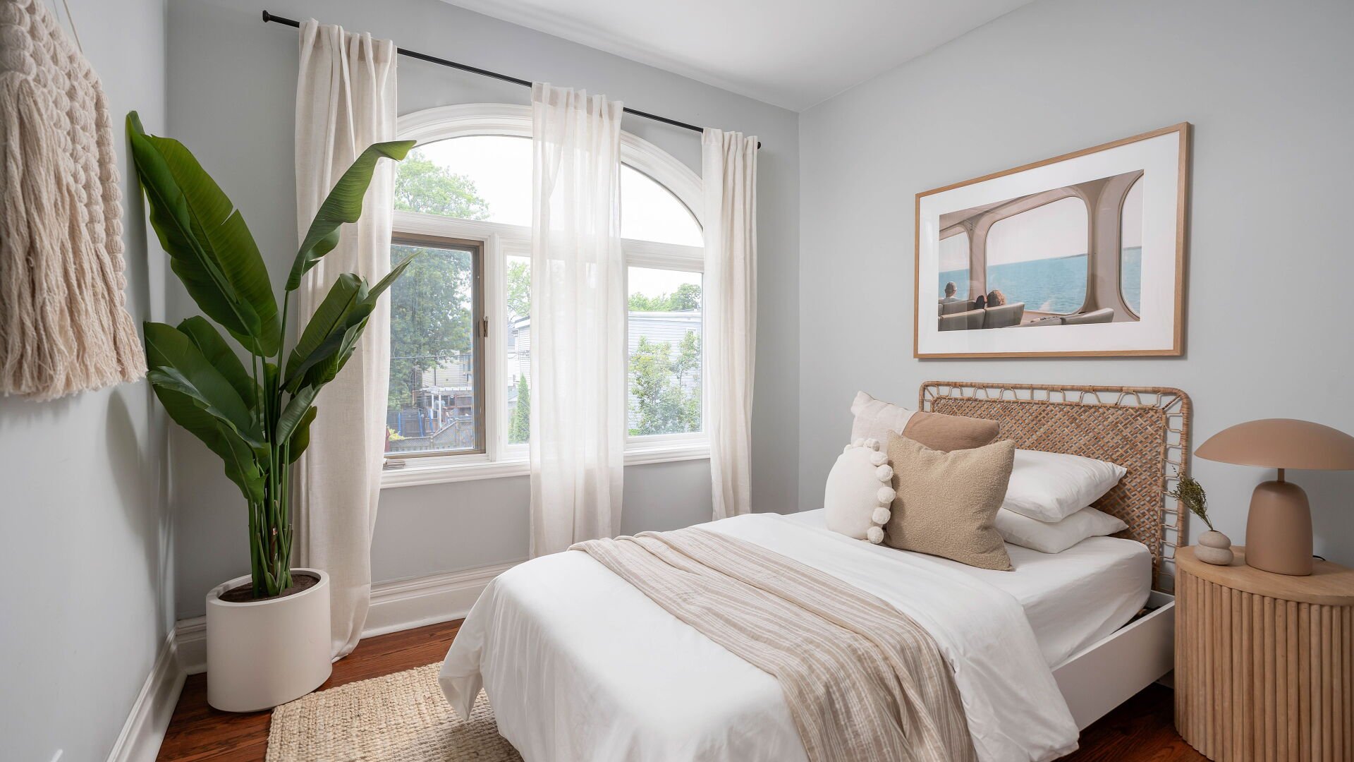 20 Condor Bedroom.jpg