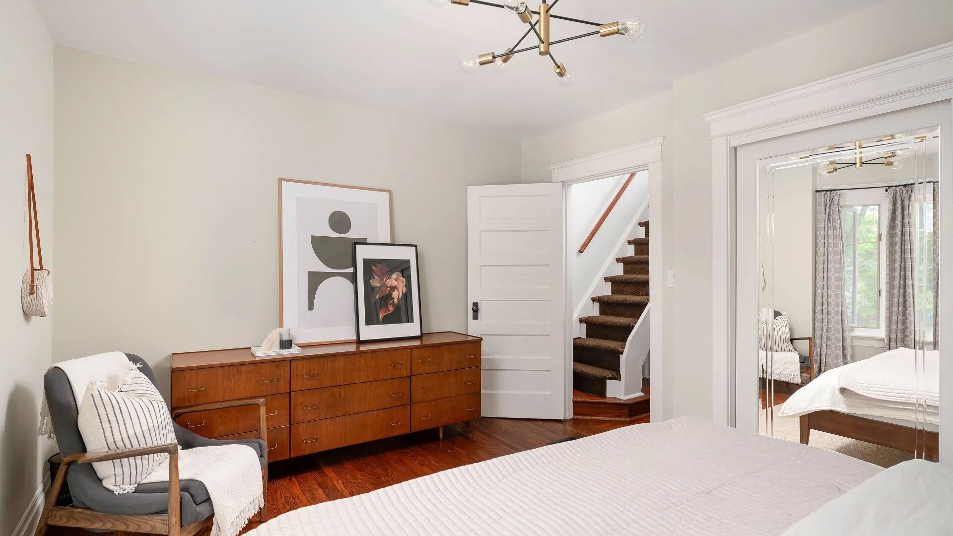 20 Condor Bedroom 8.jpg