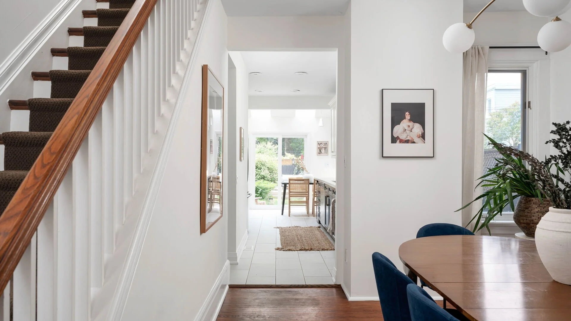 20 Condor Ktichen View.jpg